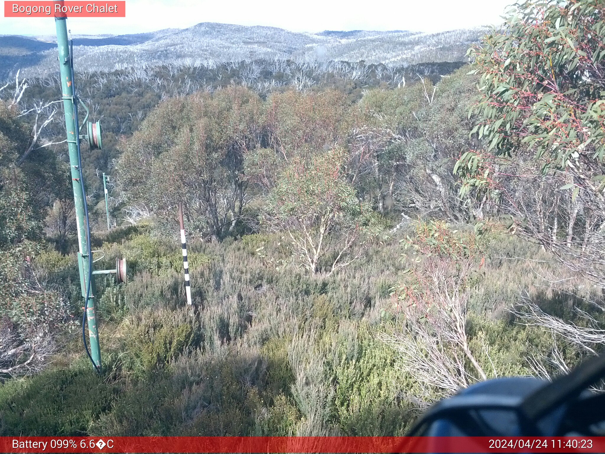 Bogong Web Cam 11:40am Wednesday 24th of April 2024