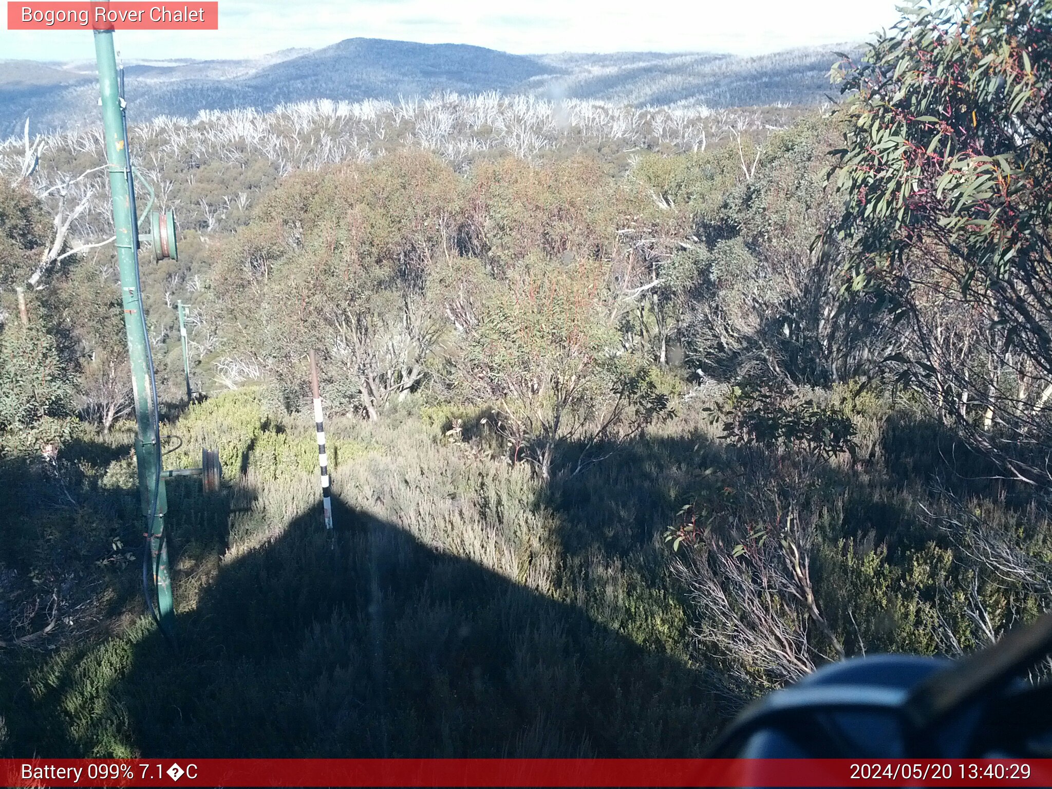 Bogong Web Cam 1:40pm Monday 20th of May 2024