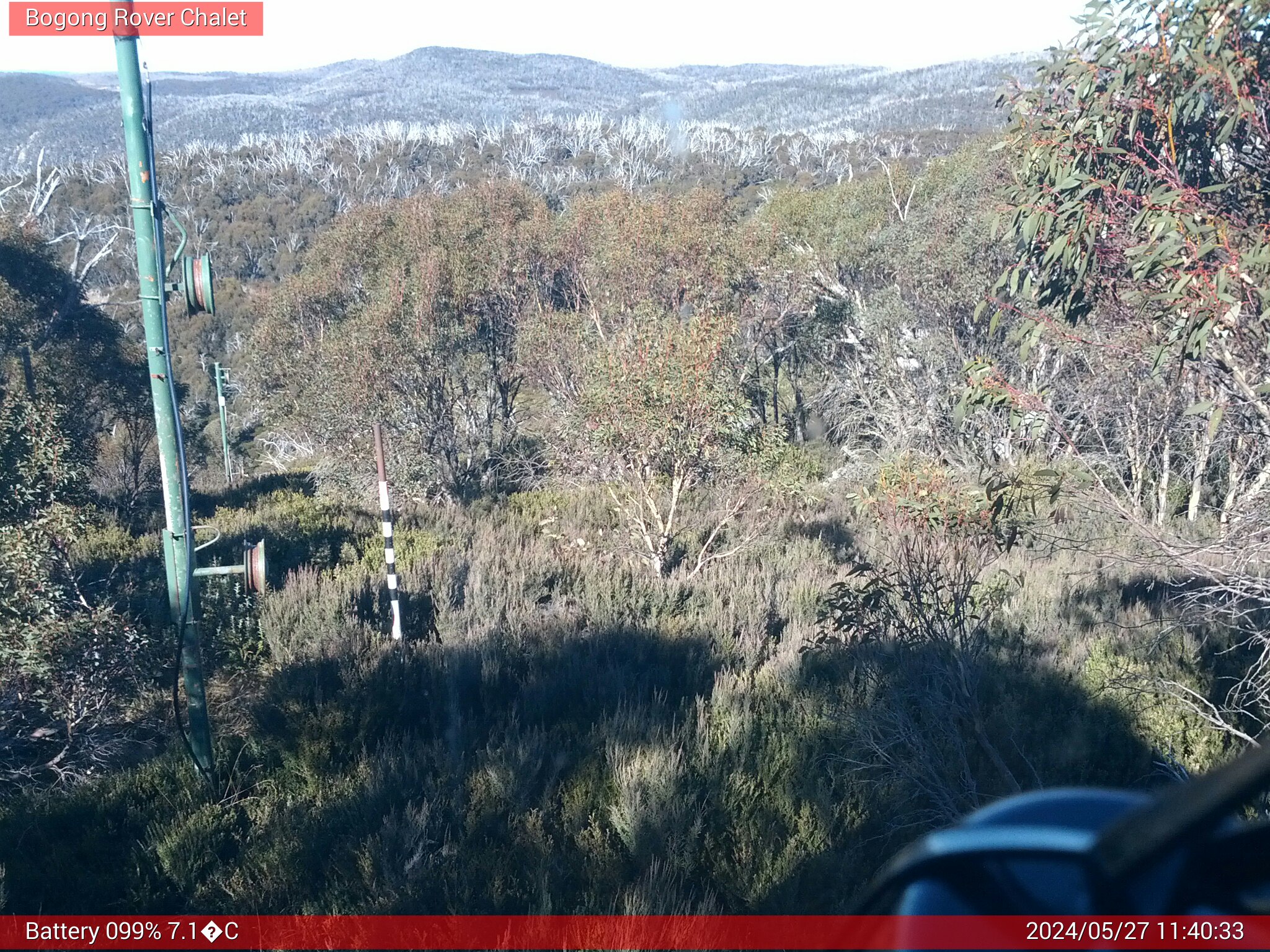 Bogong Web Cam 11:40am Monday 27th of May 2024