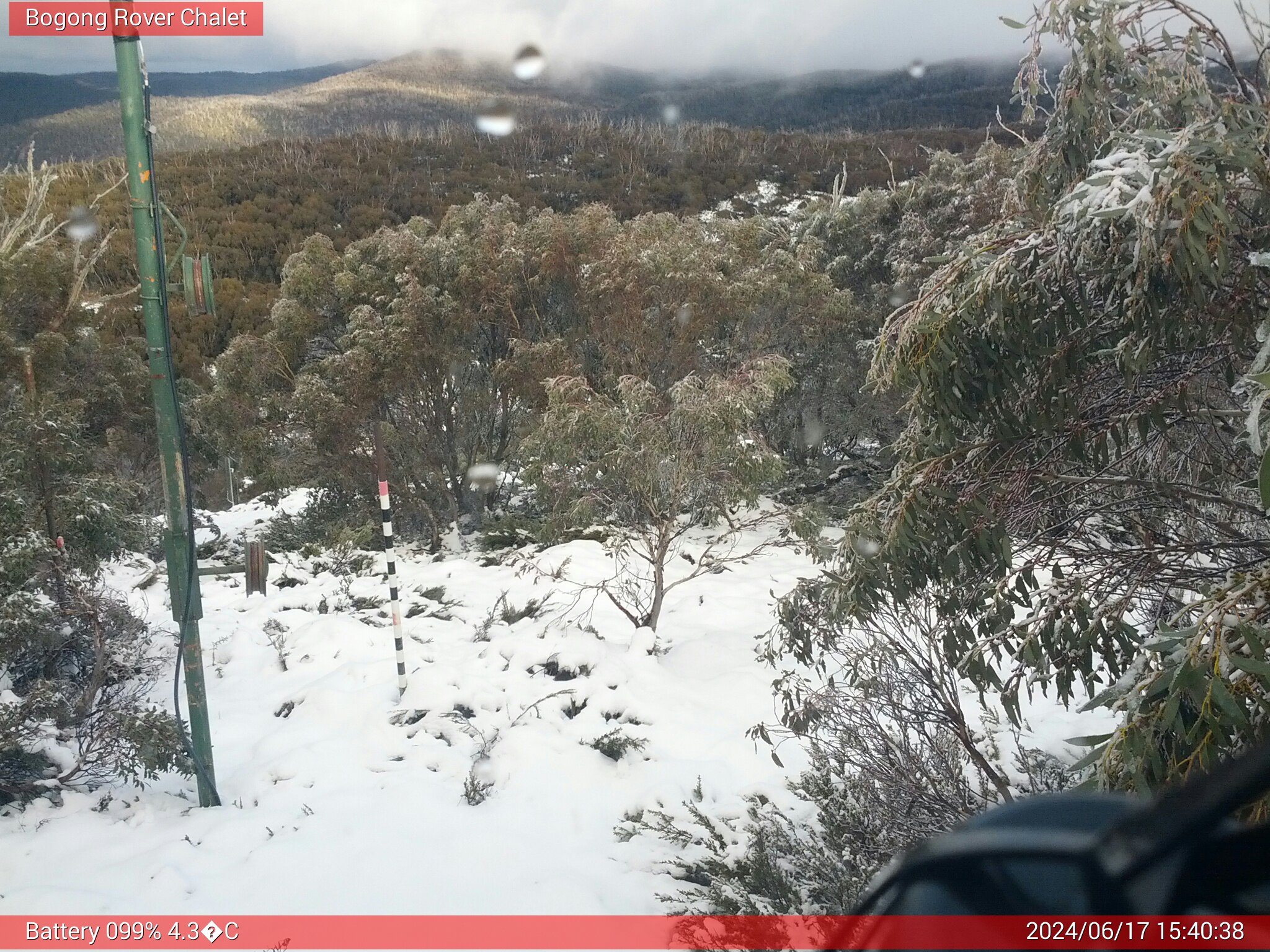 Bogong Web Cam 3:40pm Monday 17th of June 2024