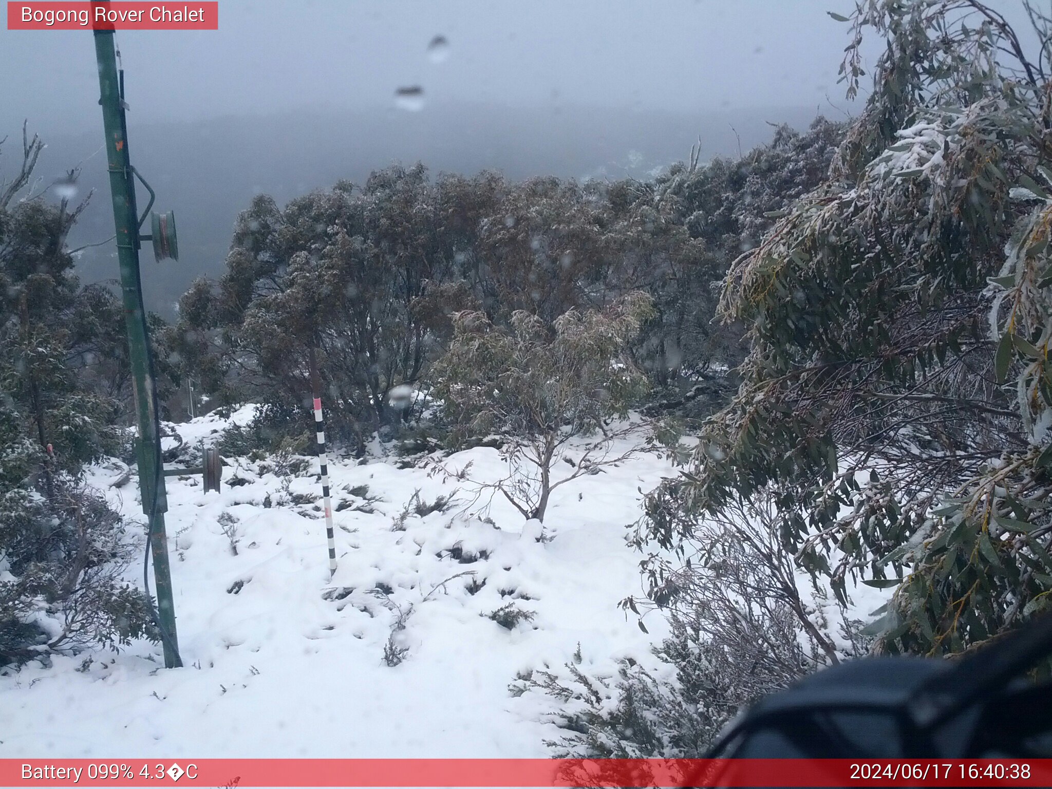 Bogong Web Cam 4:40pm Monday 17th of June 2024