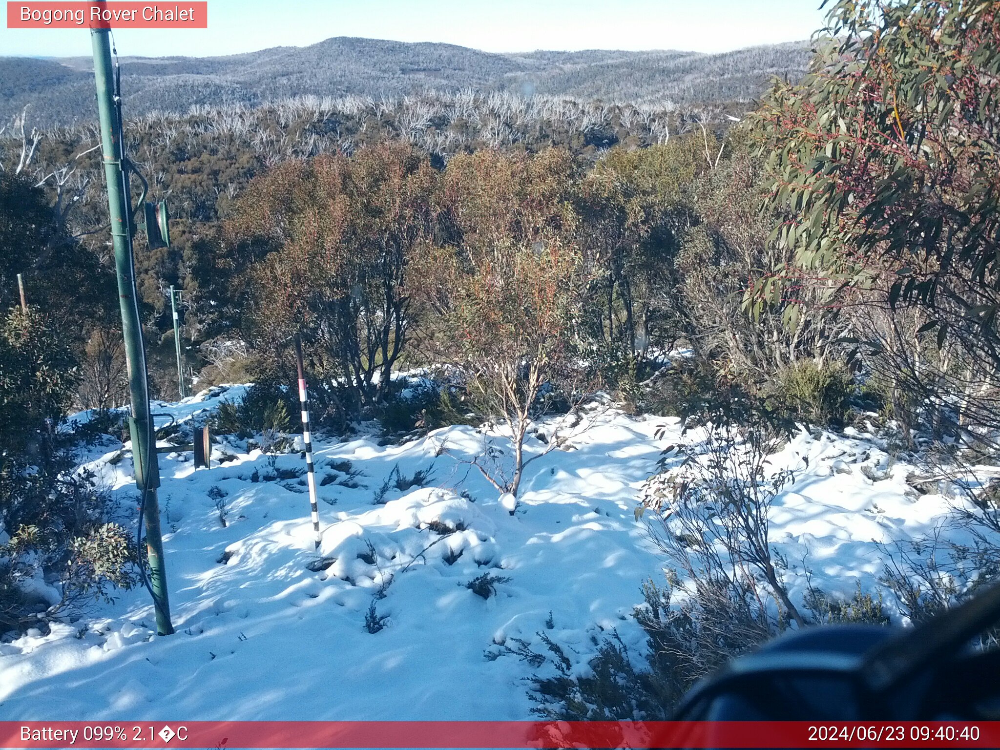 Bogong Web Cam 9:40am Sunday 23rd of June 2024