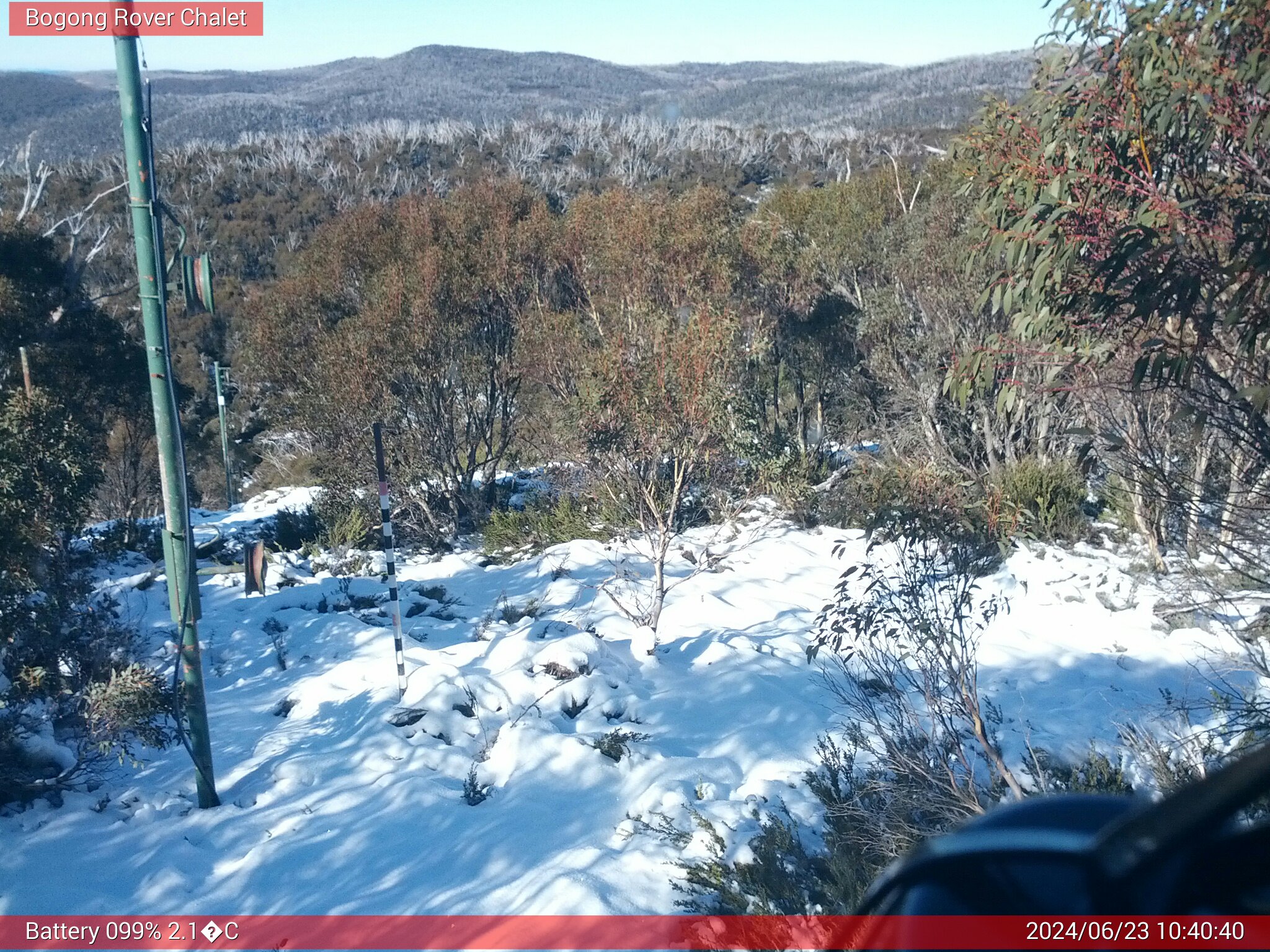 Bogong Web Cam 10:40am Sunday 23rd of June 2024