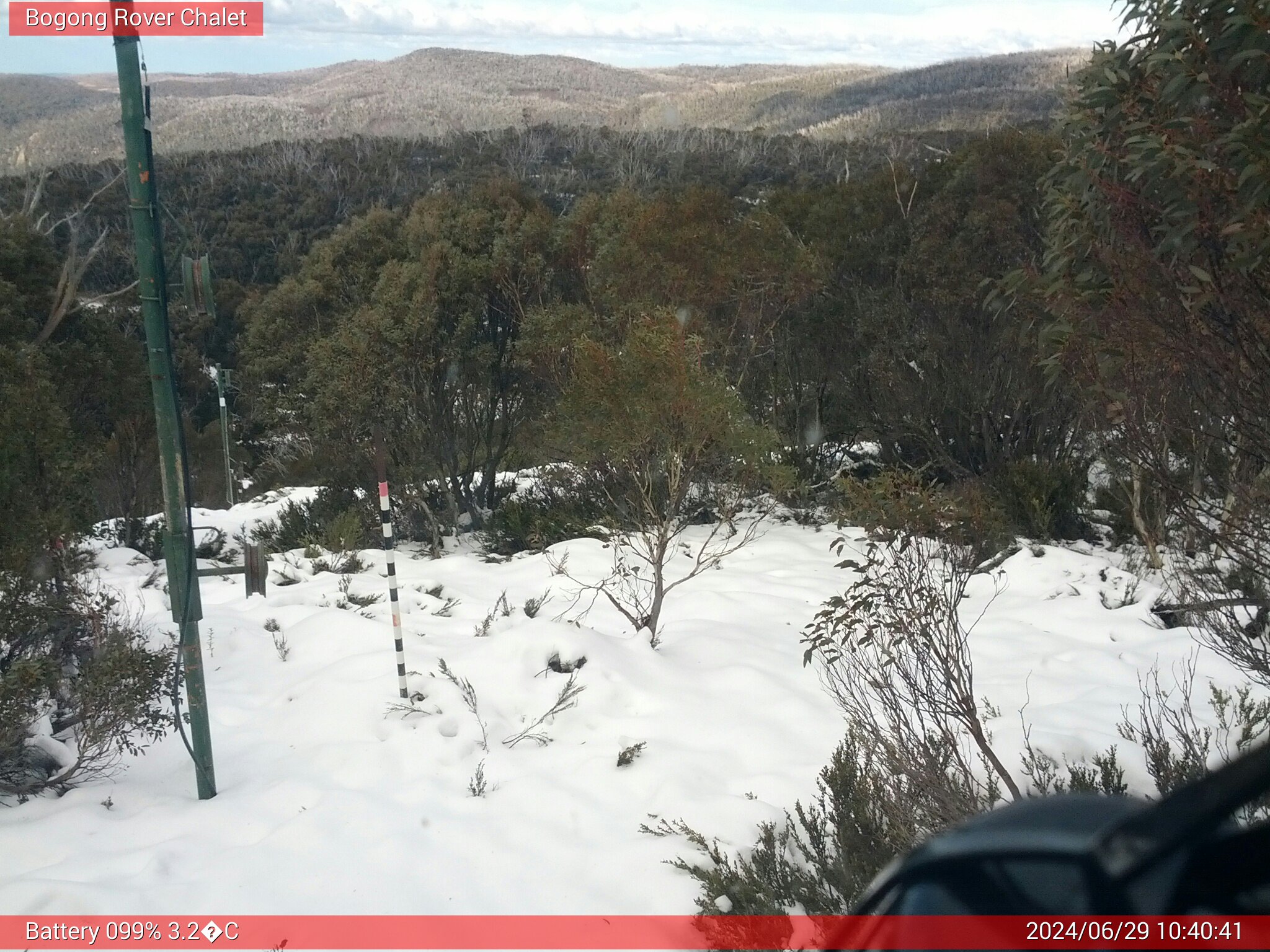 Bogong Web Cam 10:40am Saturday 29th of June 2024