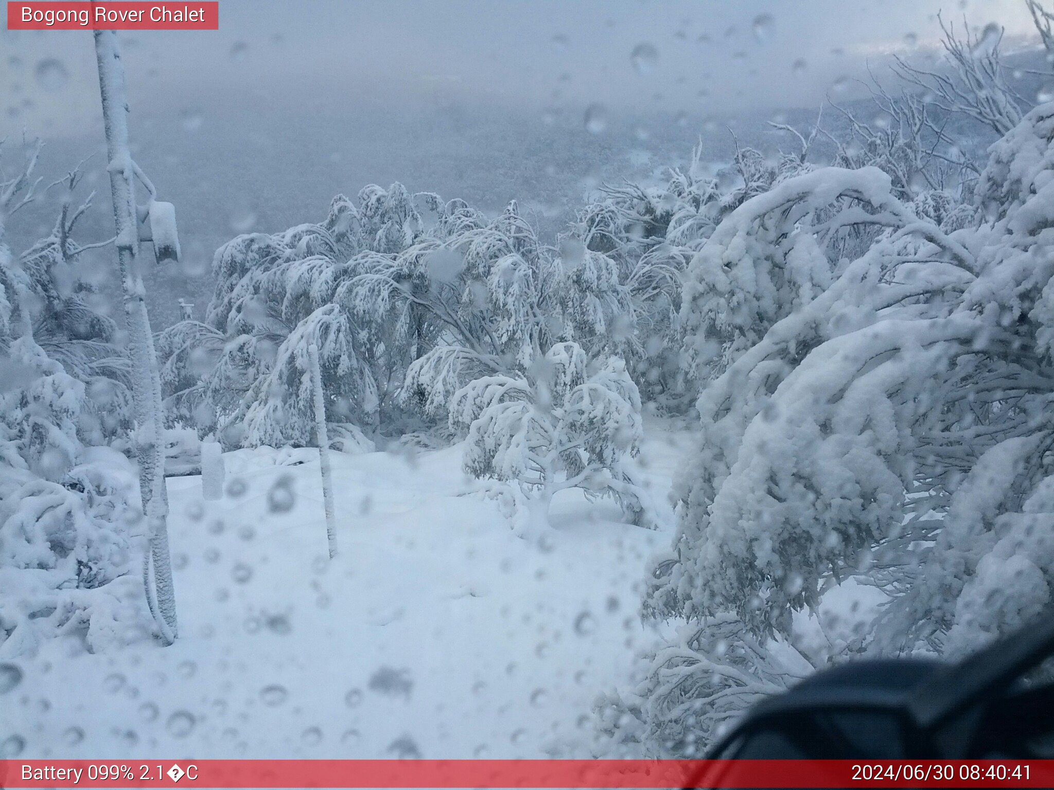 Bogong Web Cam 8:40am Sunday 30th of June 2024