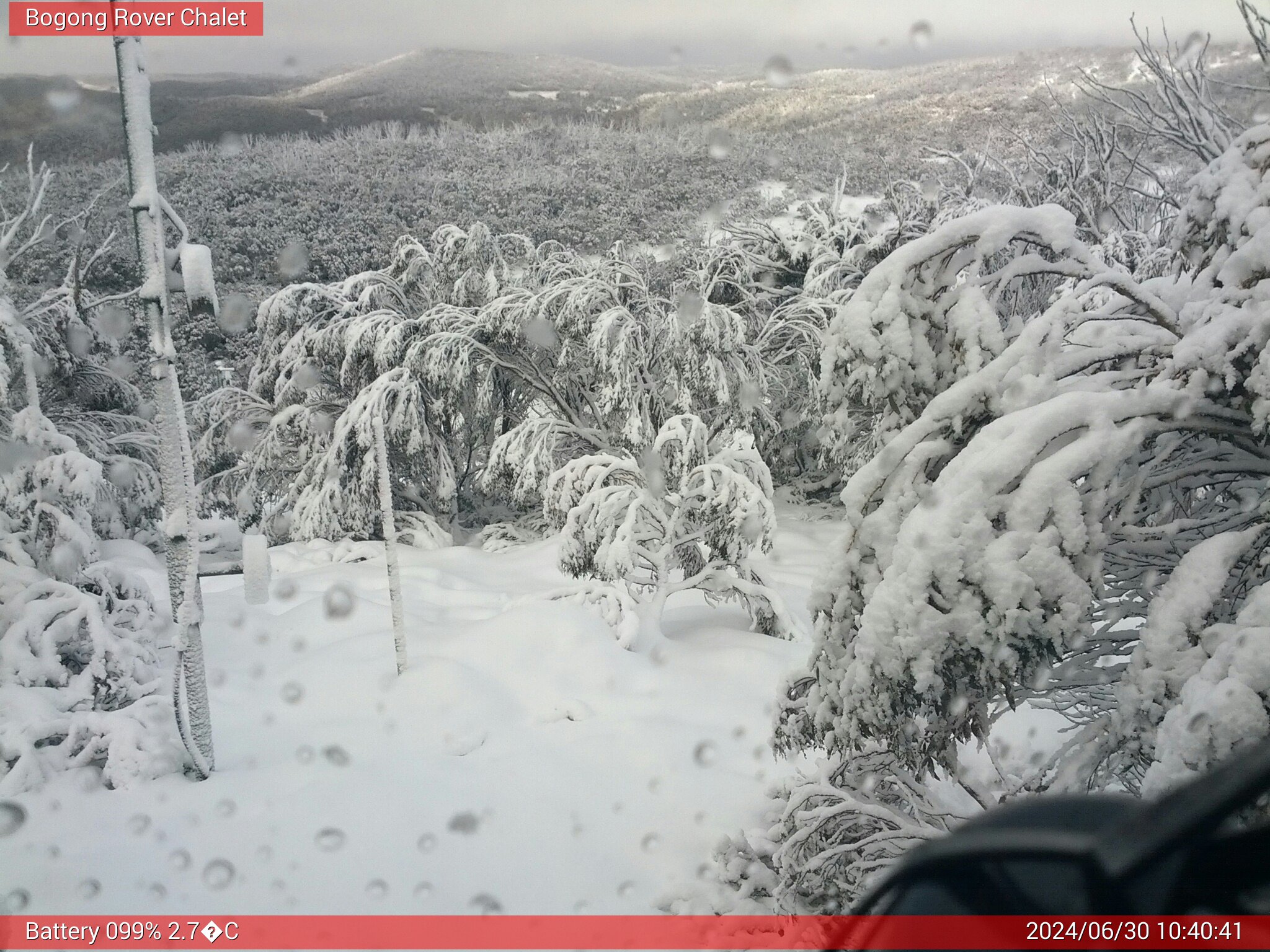 Bogong Web Cam 10:40am Sunday 30th of June 2024