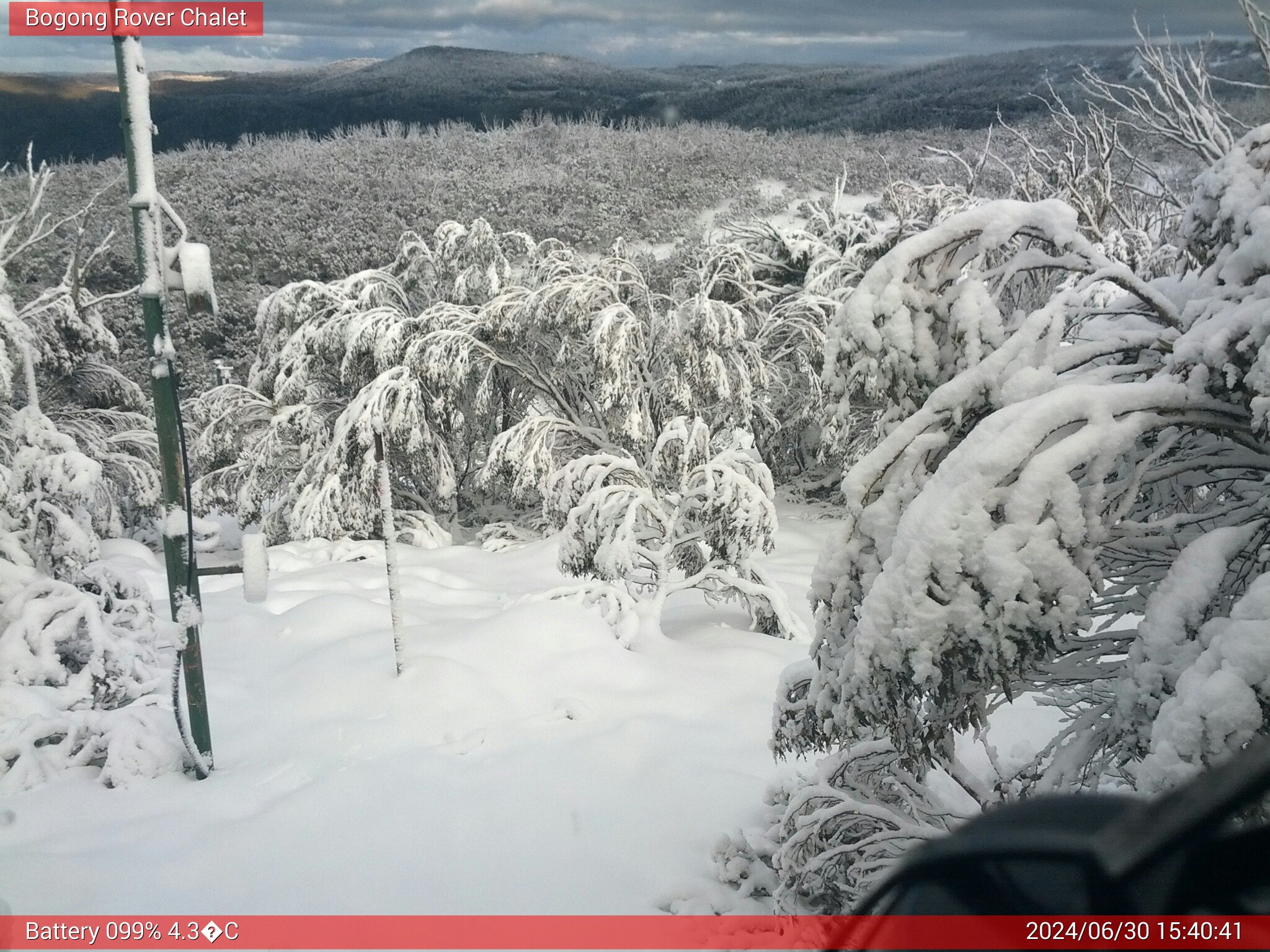 Bogong Web Cam 3:40pm Sunday 30th of June 2024