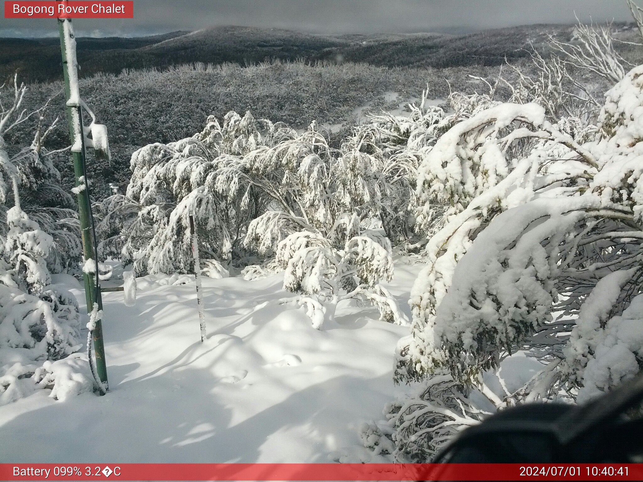 Bogong Web Cam 10:40am Monday 1st of July 2024