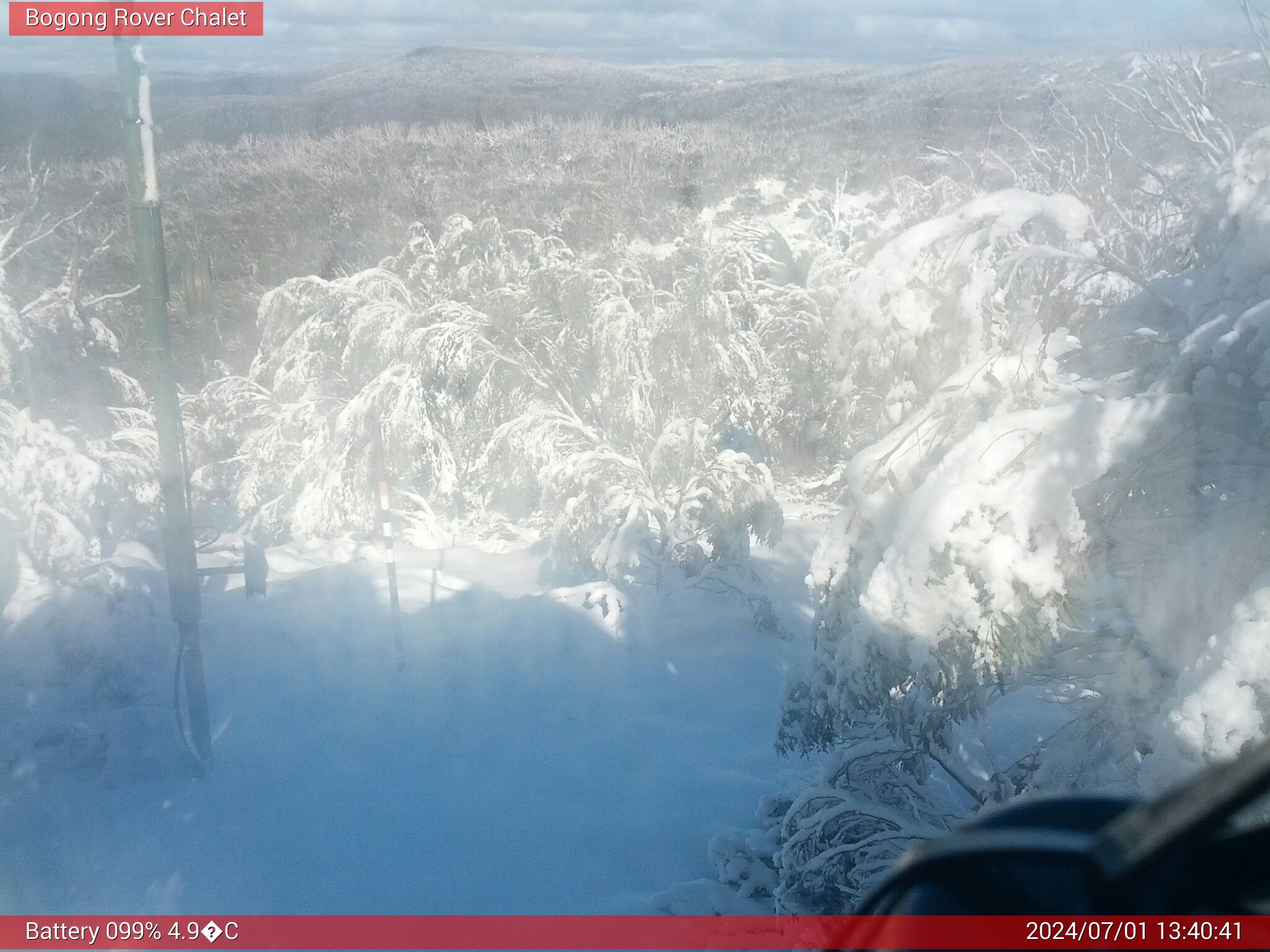 Bogong Web Cam 1:40pm Monday 1st of July 2024