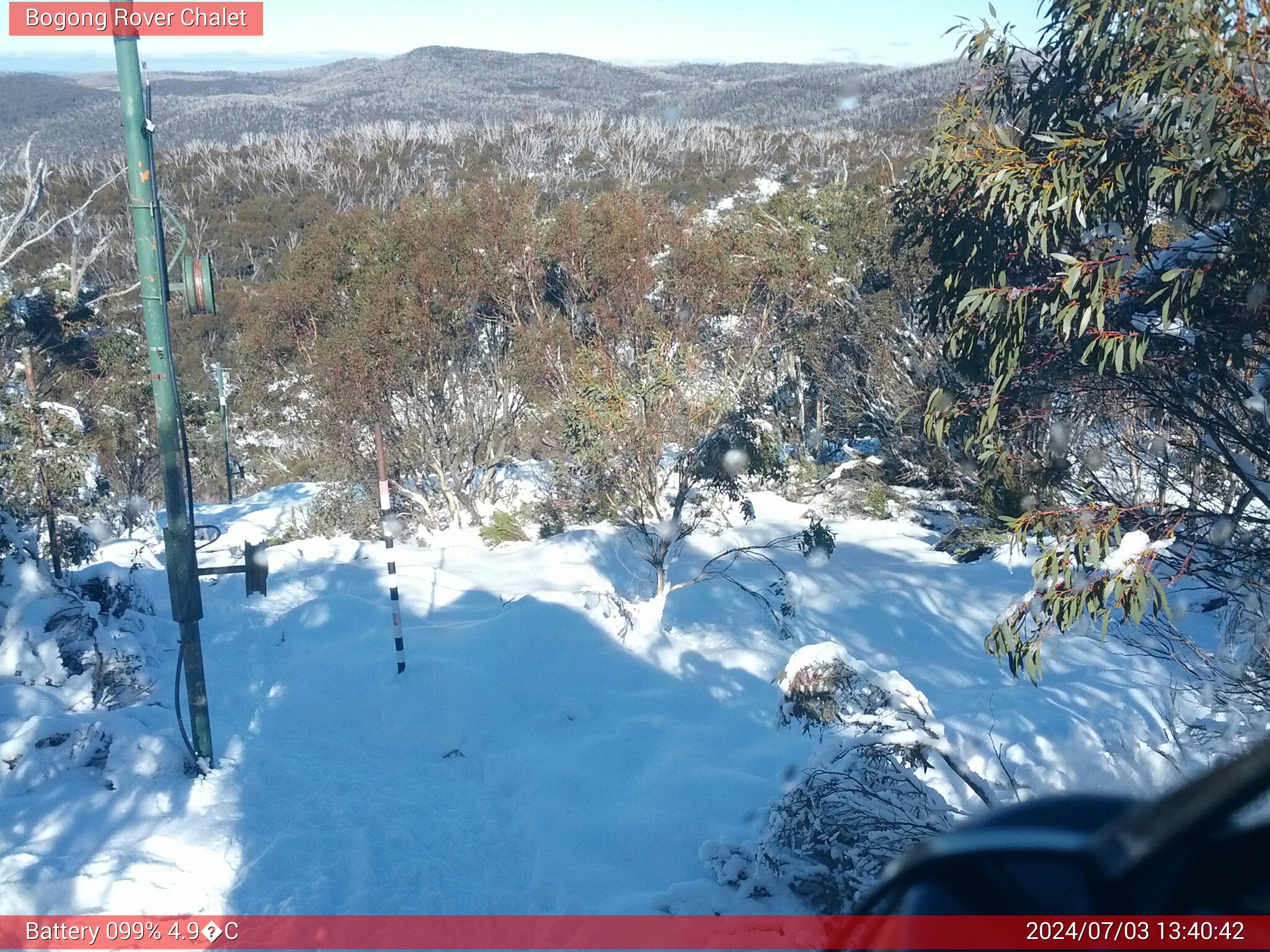 Bogong Web Cam 1:40pm Wednesday 3rd of July 2024