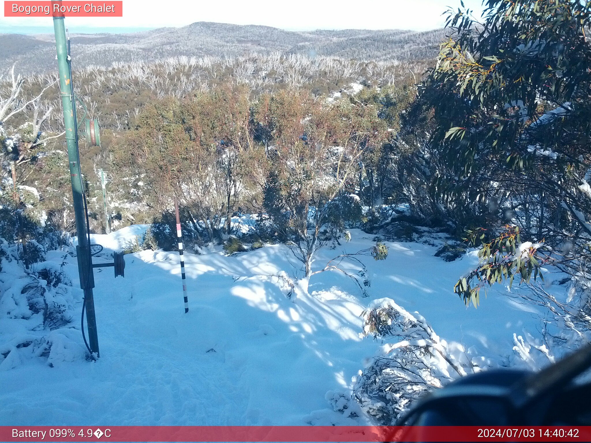 Bogong Web Cam 2:40pm Wednesday 3rd of July 2024