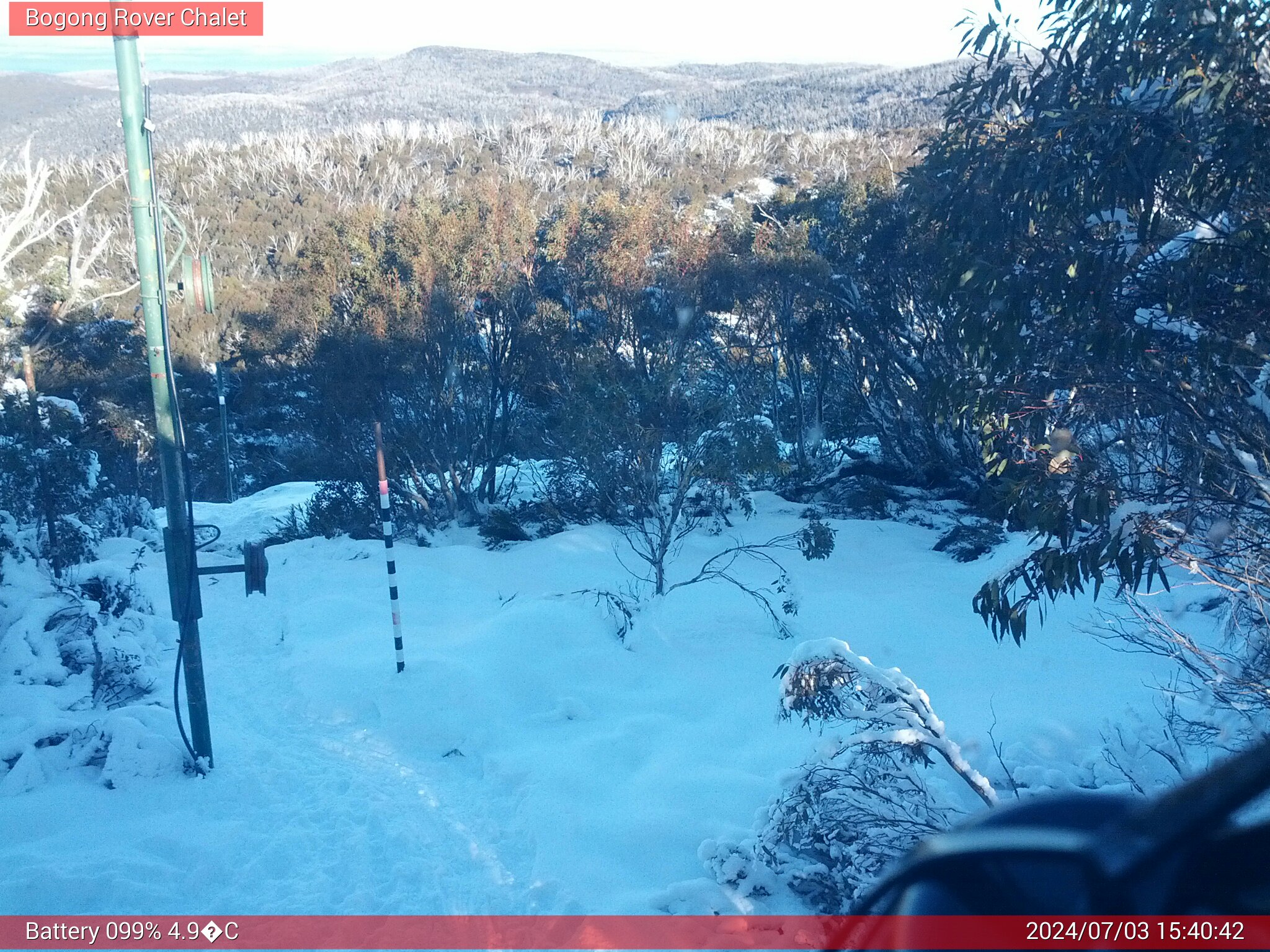 Bogong Web Cam 3:40pm Wednesday 3rd of July 2024