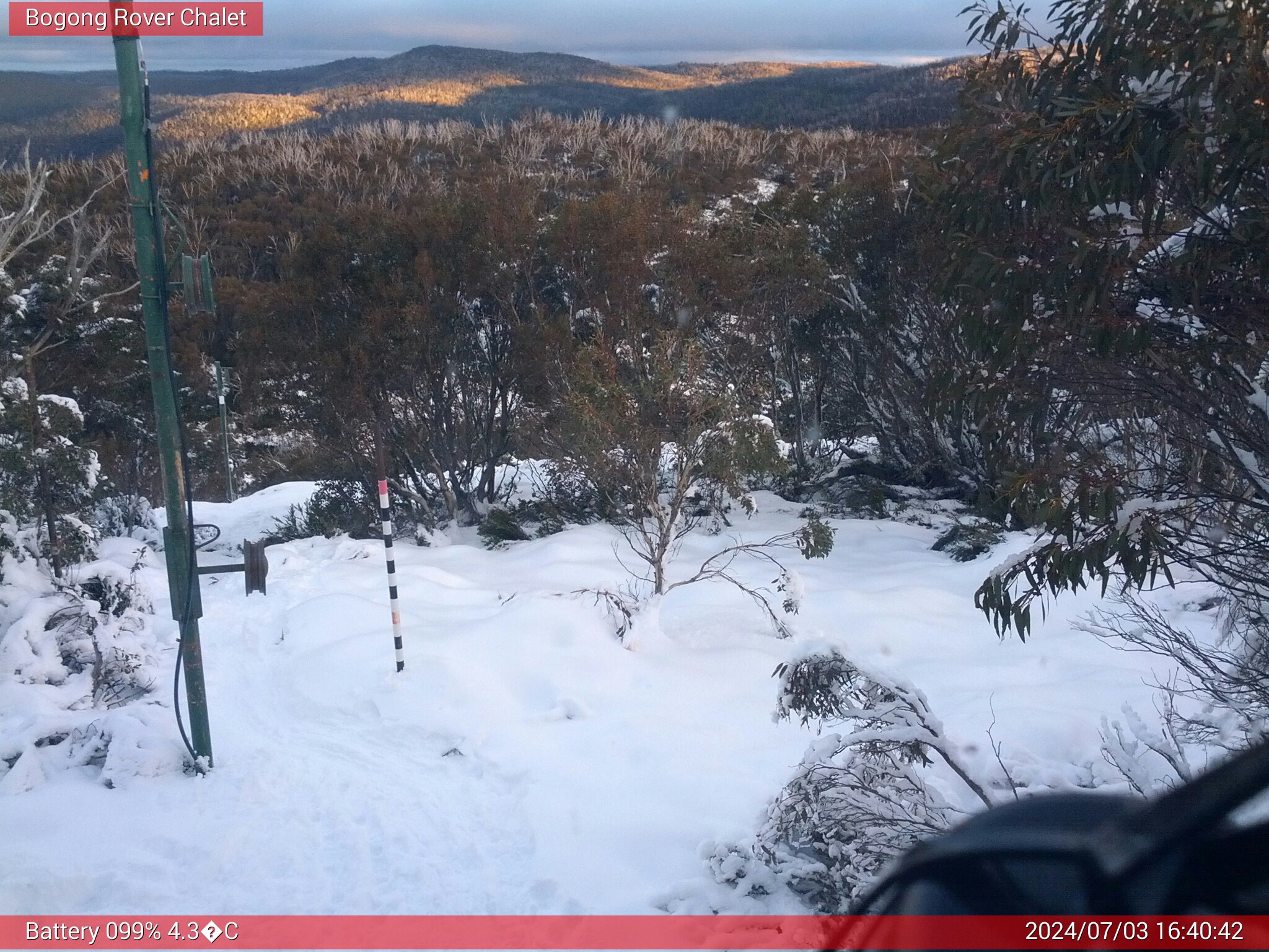 Bogong Web Cam 4:40pm Wednesday 3rd of July 2024