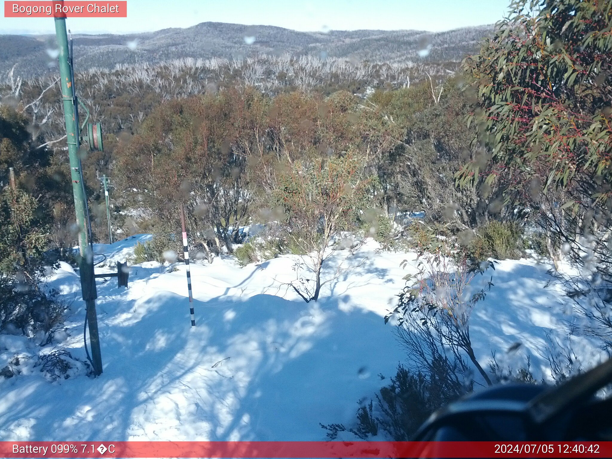 Bogong Web Cam 12:40pm Friday 5th of July 2024