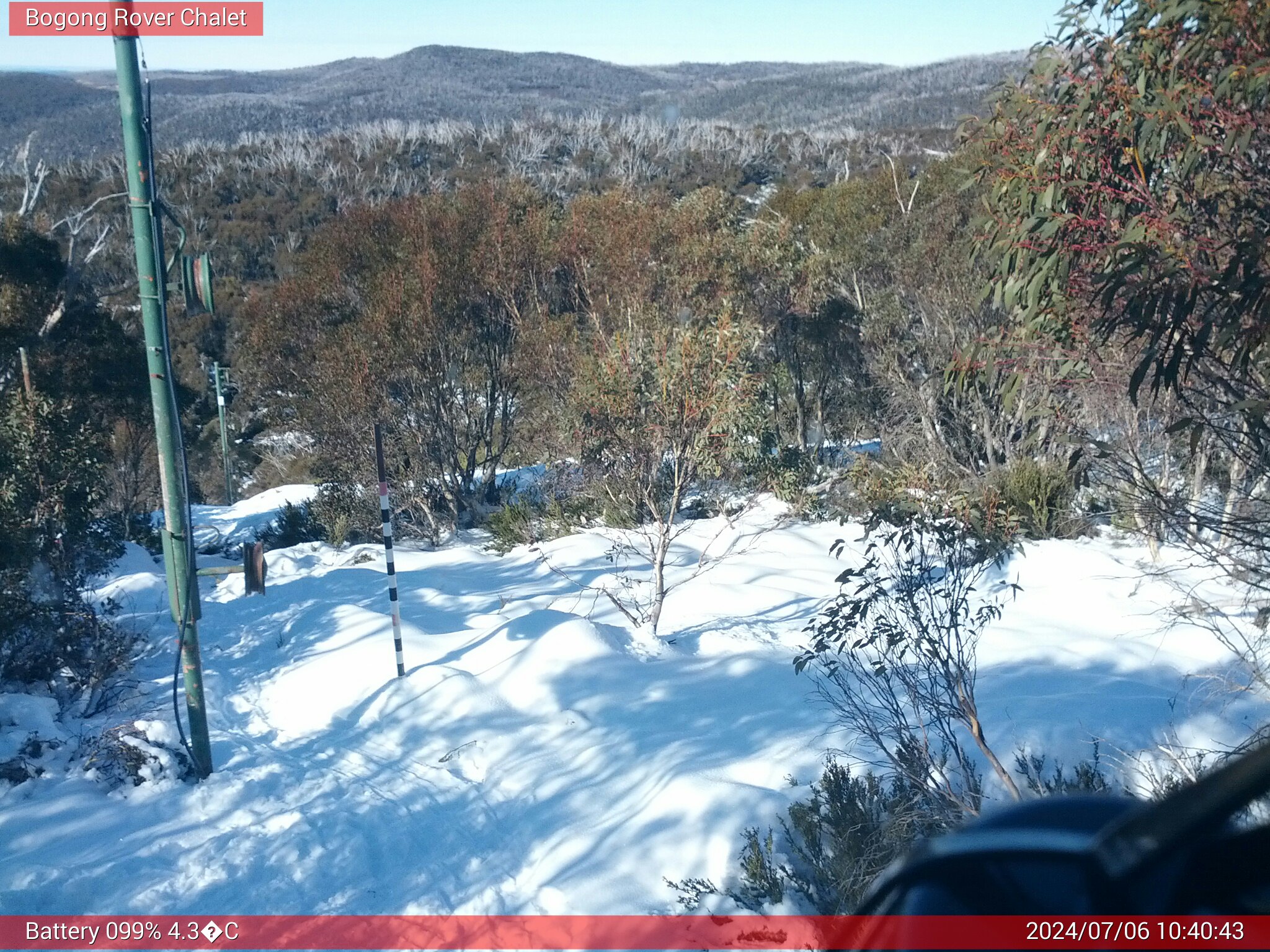 Bogong Web Cam 10:40am Saturday 6th of July 2024