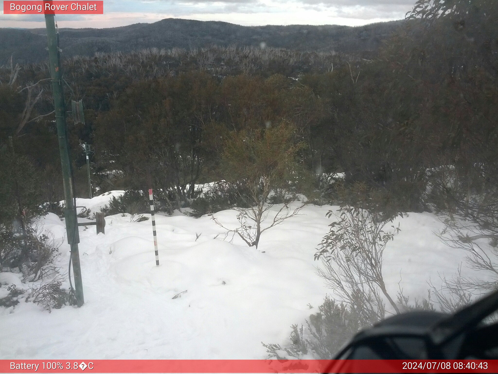 Bogong Web Cam 8:40am Monday 8th of July 2024