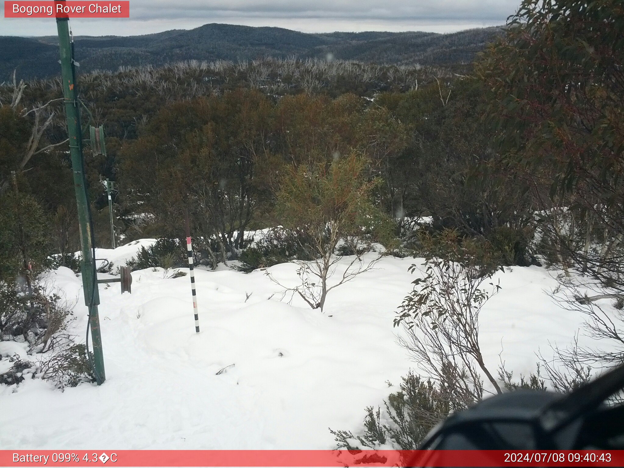 Bogong Web Cam 9:40am Monday 8th of July 2024