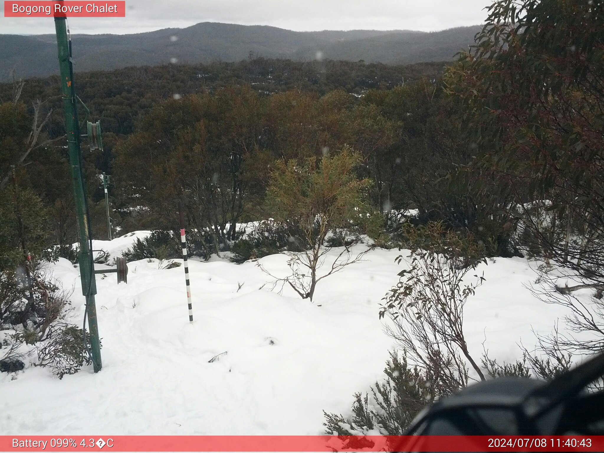 Bogong Web Cam 11:40am Monday 8th of July 2024