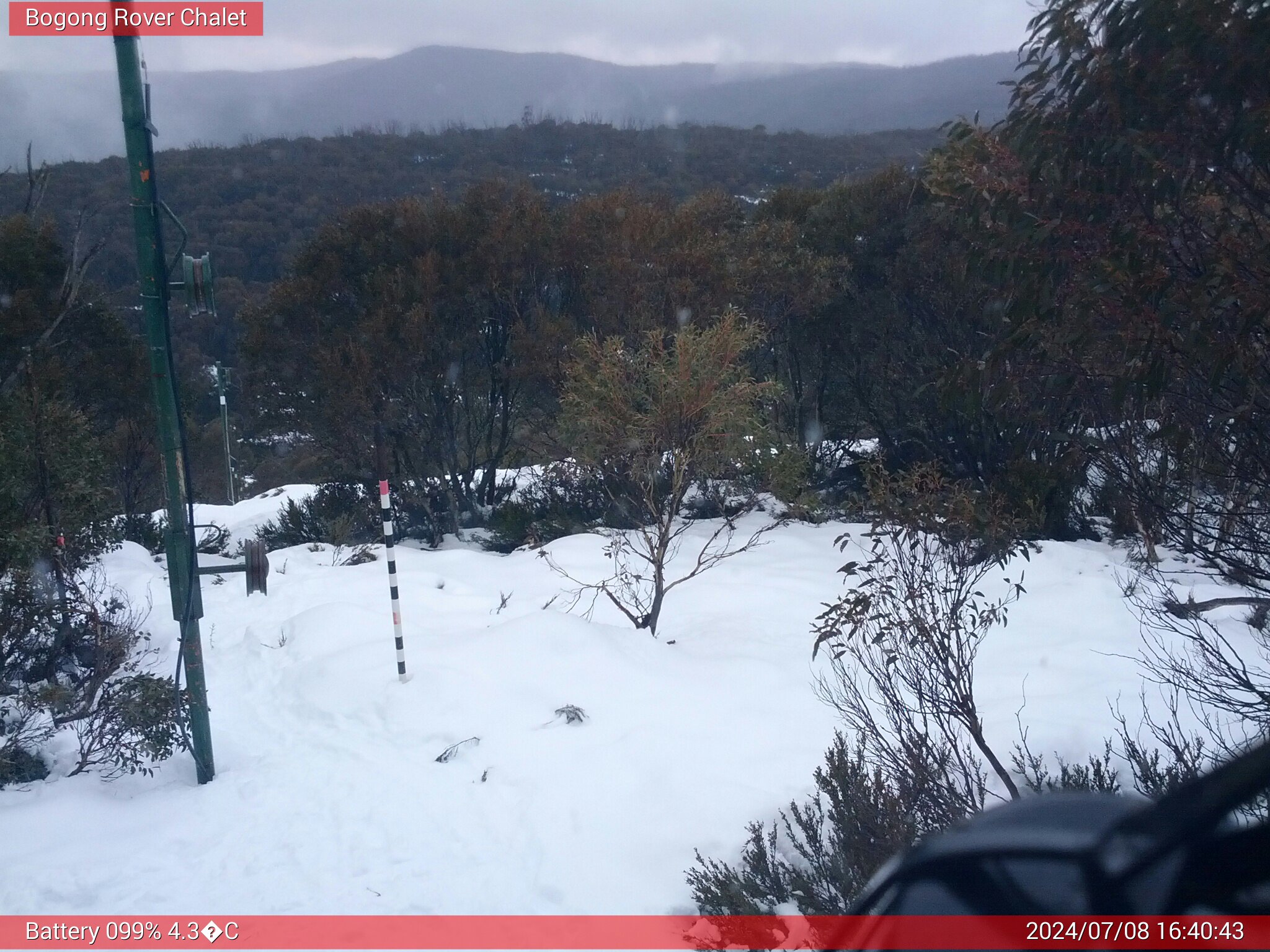 Bogong Web Cam 4:40pm Monday 8th of July 2024