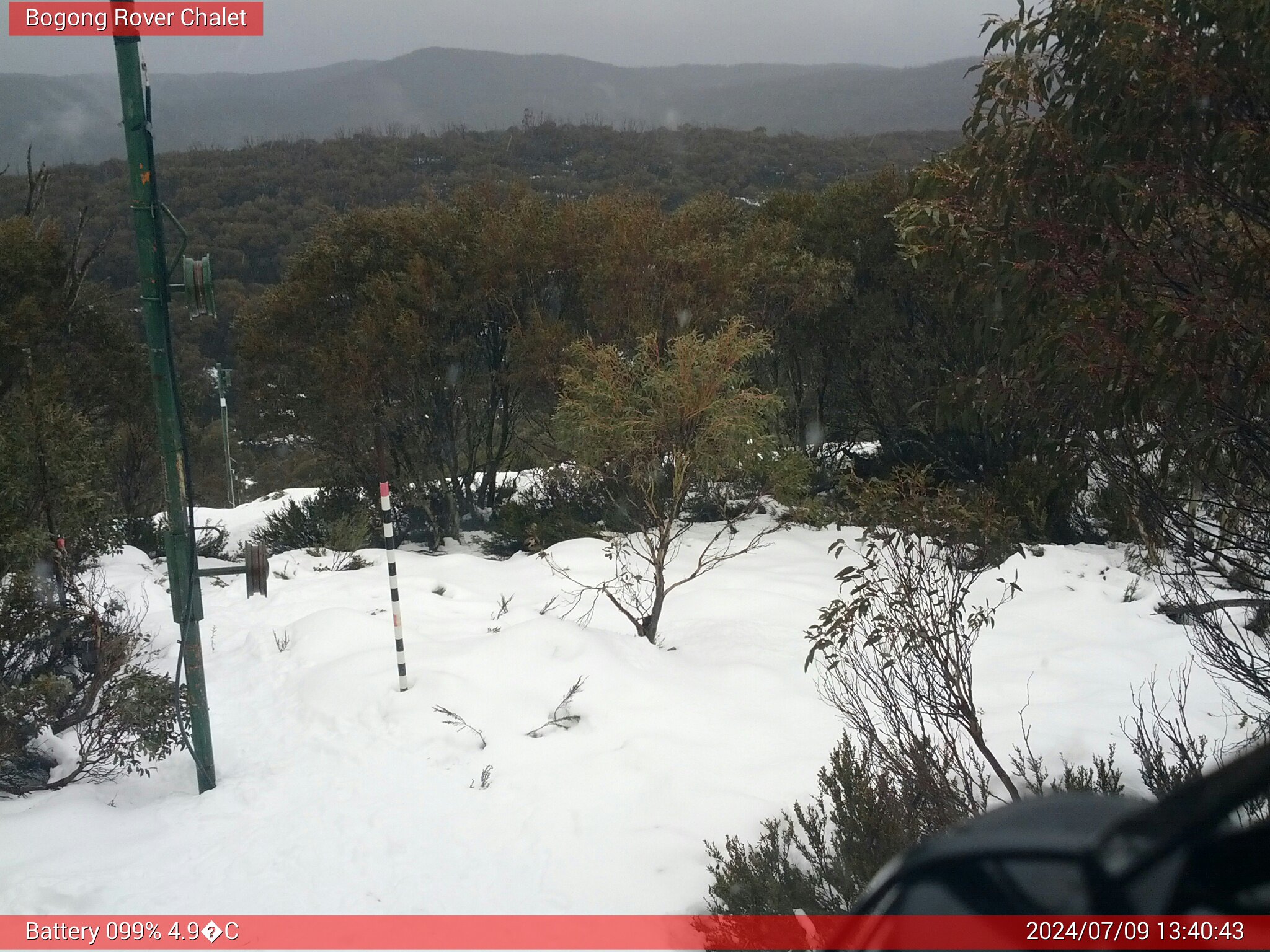 Bogong Web Cam 1:40pm Tuesday 9th of July 2024