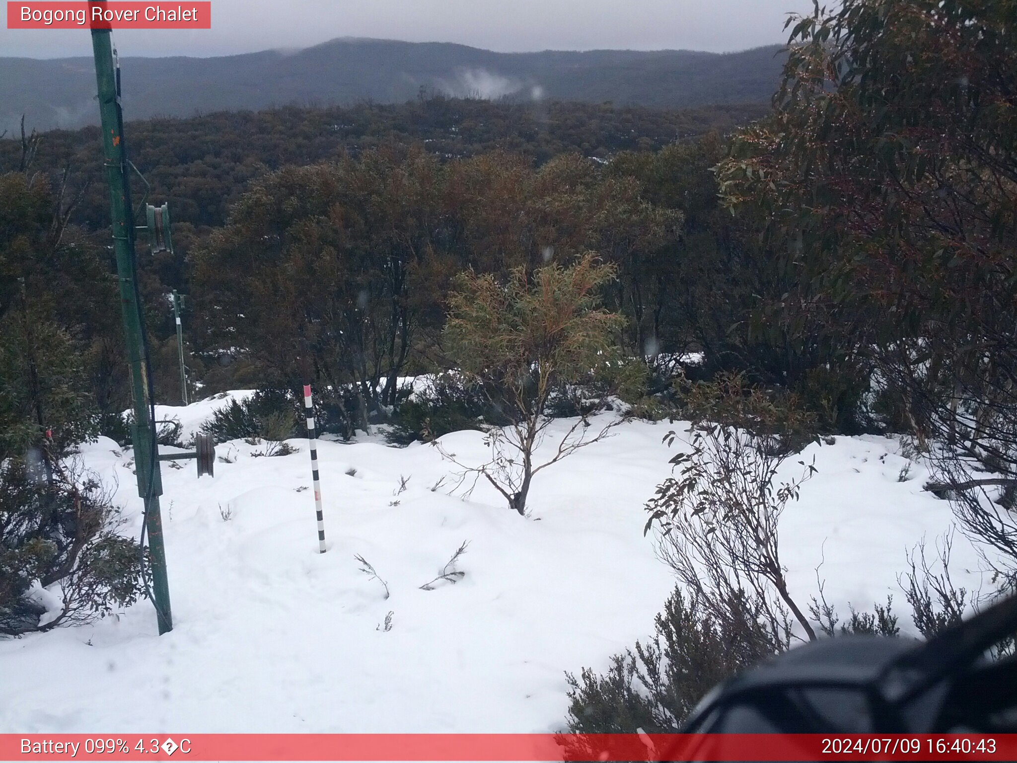 Bogong Web Cam 4:40pm Tuesday 9th of July 2024