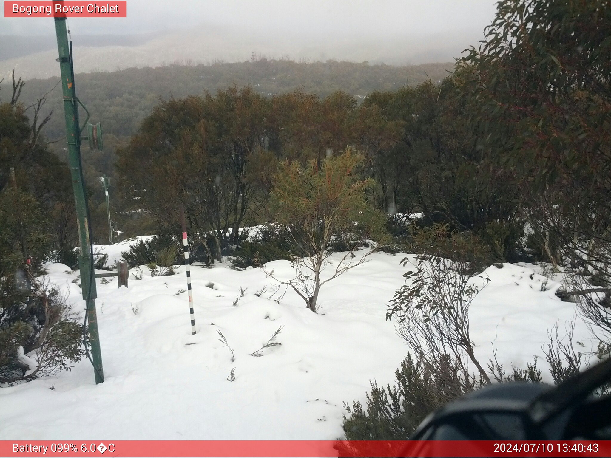 Bogong Web Cam 1:40pm Wednesday 10th of July 2024