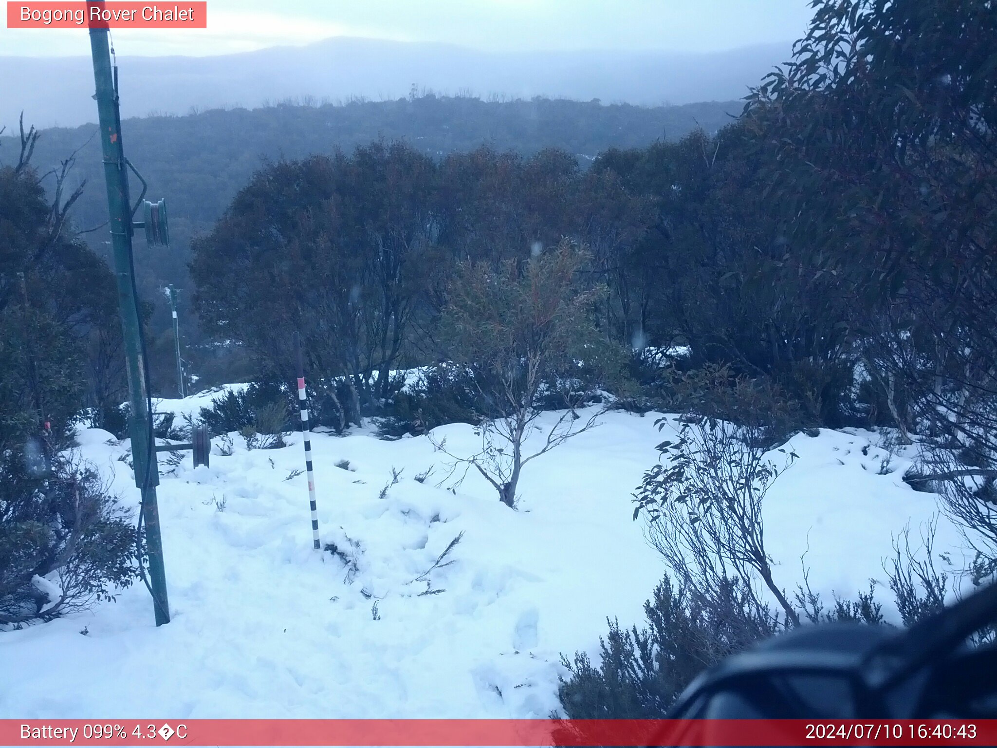 Bogong Web Cam 4:40pm Wednesday 10th of July 2024