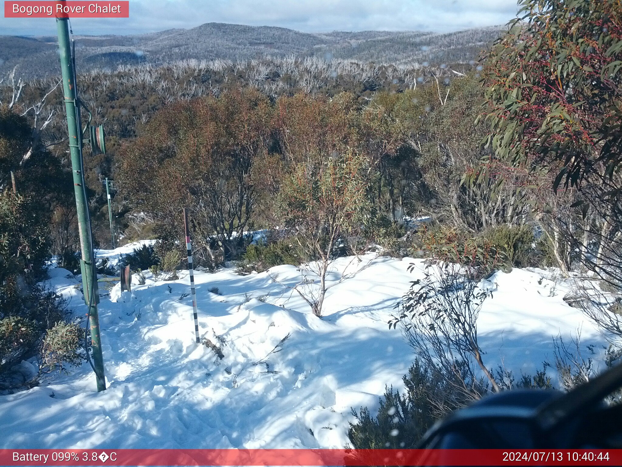 Bogong Web Cam 10:40am Saturday 13th of July 2024