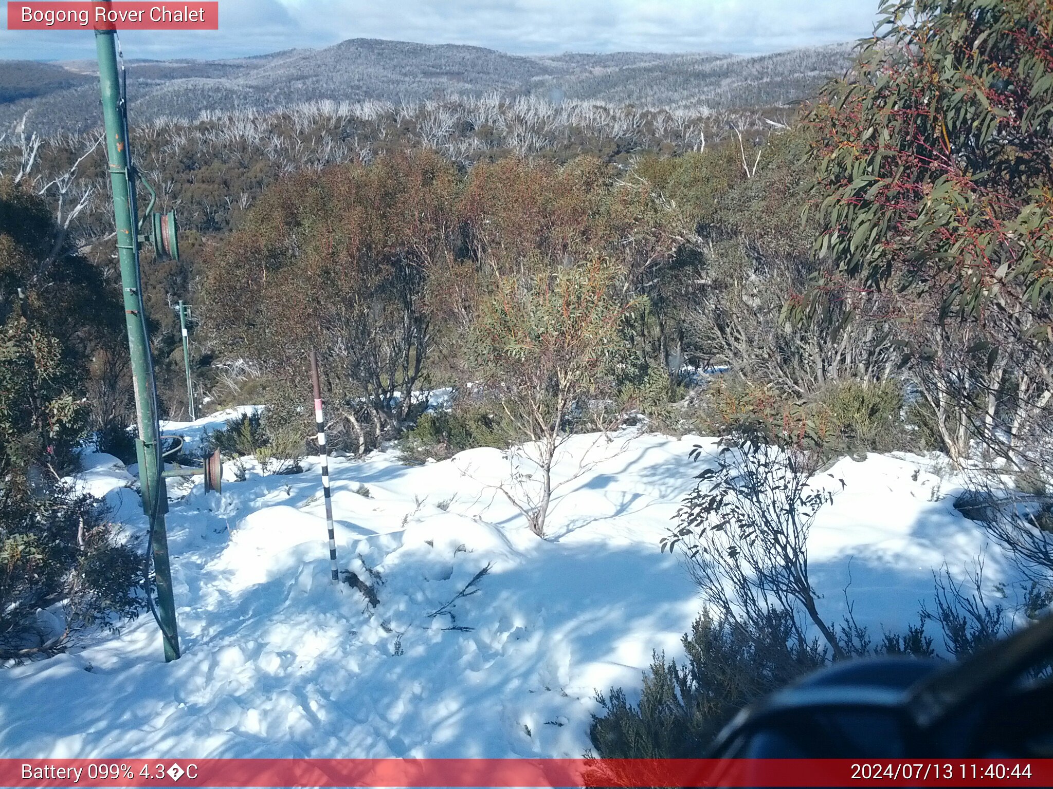 Bogong Web Cam 11:40am Saturday 13th of July 2024