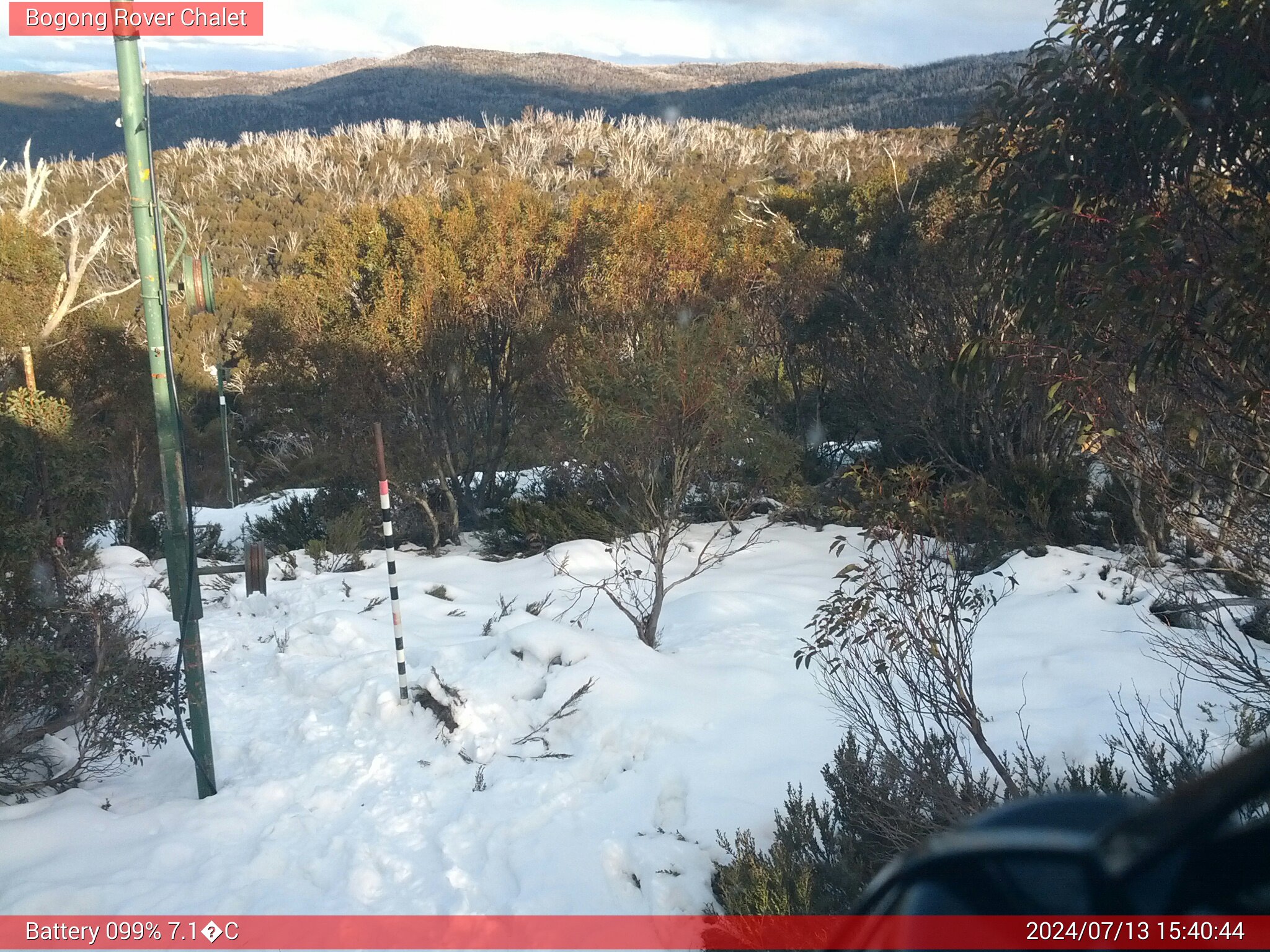 Bogong Web Cam 3:40pm Saturday 13th of July 2024