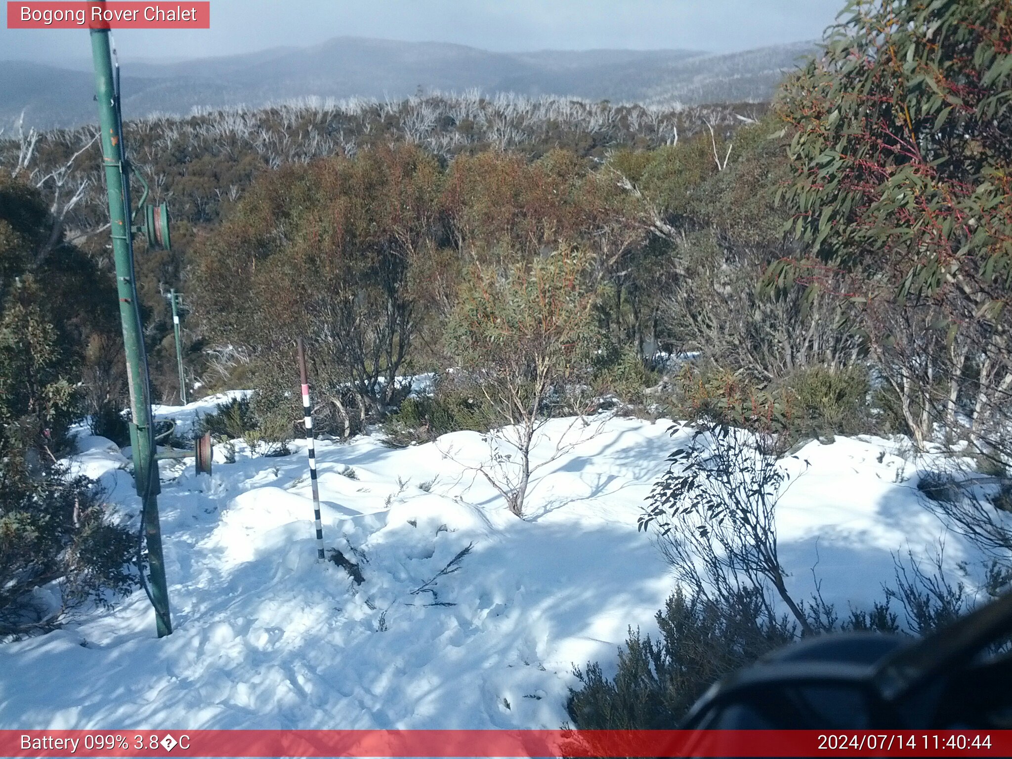 Bogong Web Cam 11:40am Sunday 14th of July 2024