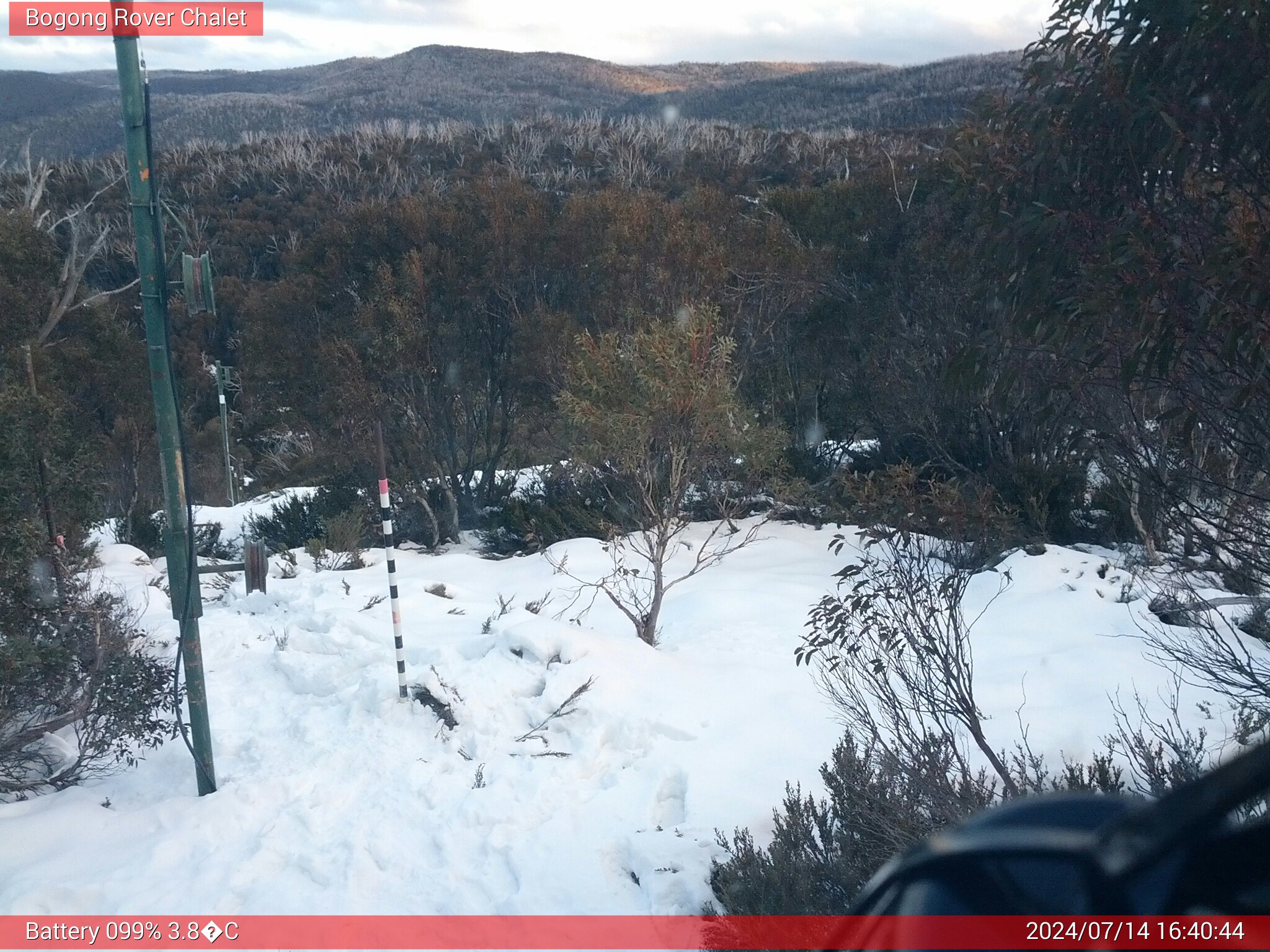 Bogong Web Cam 4:40pm Sunday 14th of July 2024