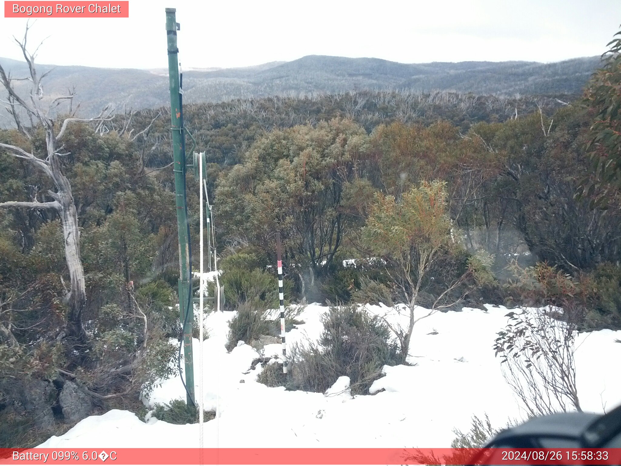 Bogong Web Cam 3:58pm Monday 26th of August 2024