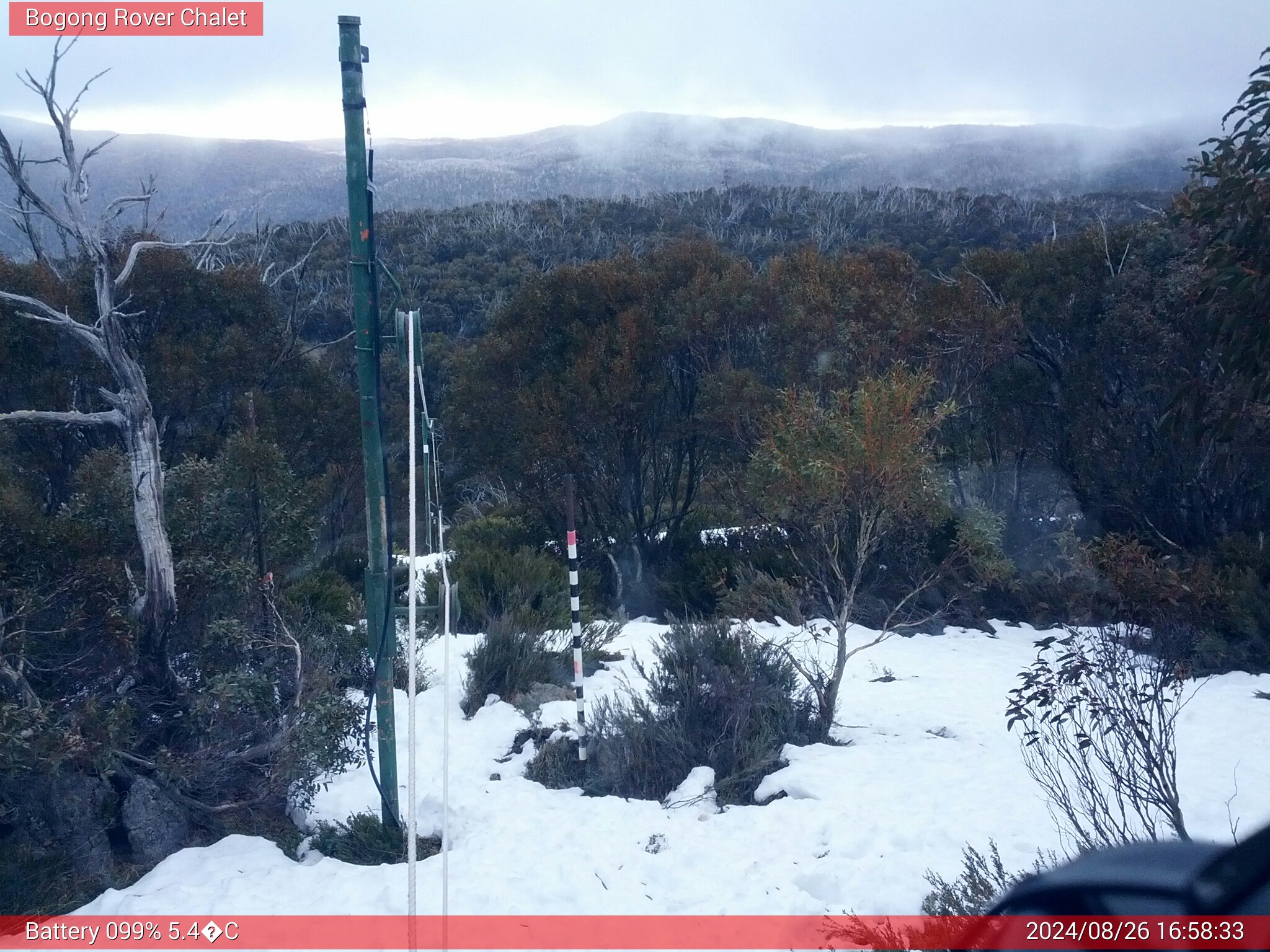 Bogong Web Cam 4:58pm Monday 26th of August 2024