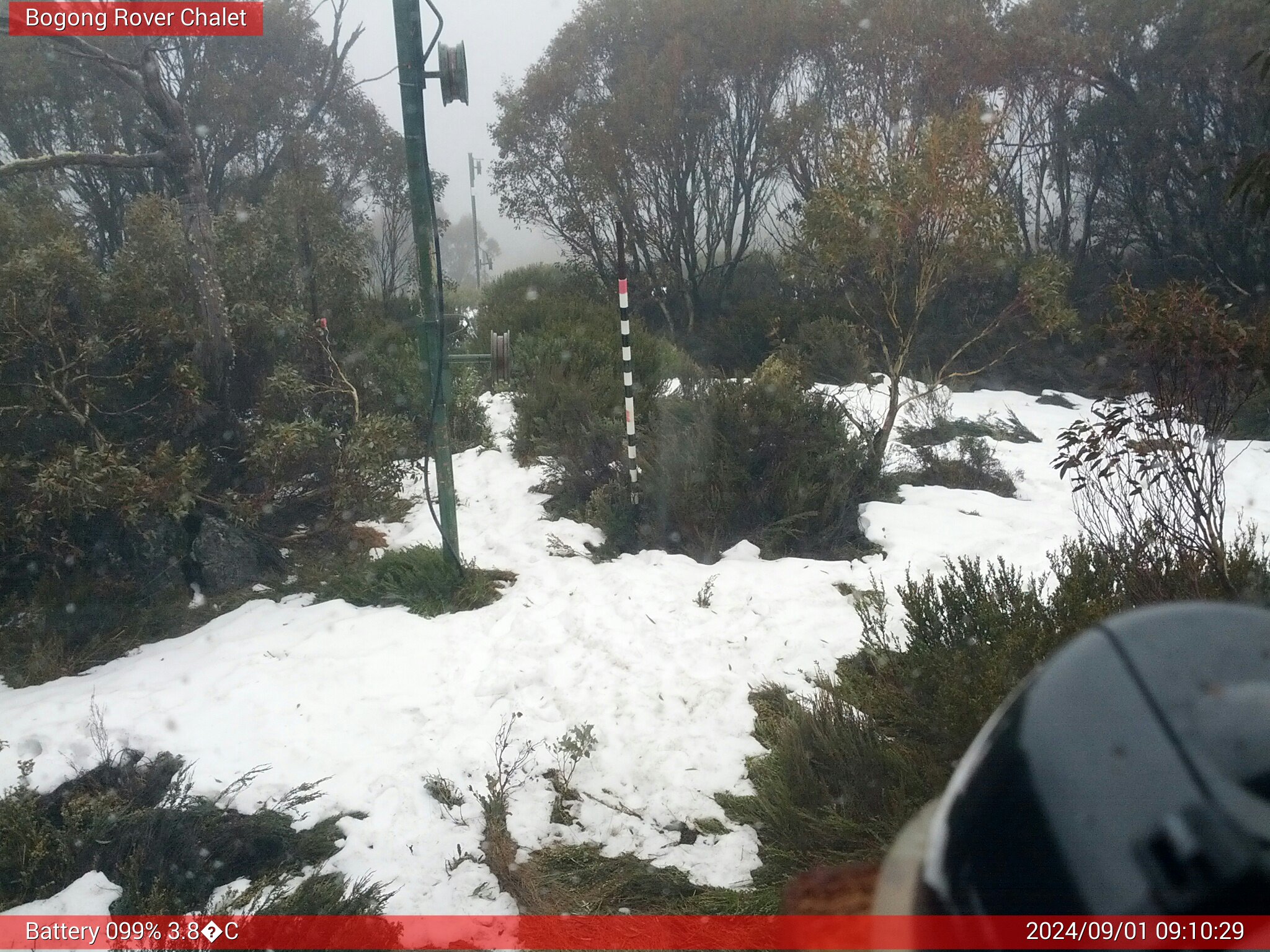 Bogong Web Cam 9:10am Sunday 1st of September 2024