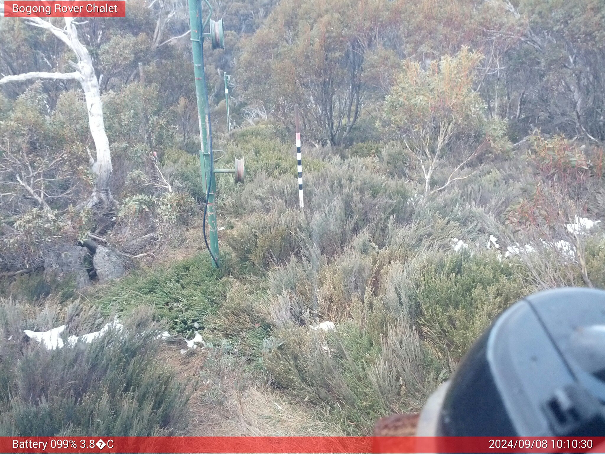 Bogong Web Cam 10:10am Sunday 8th of September 2024