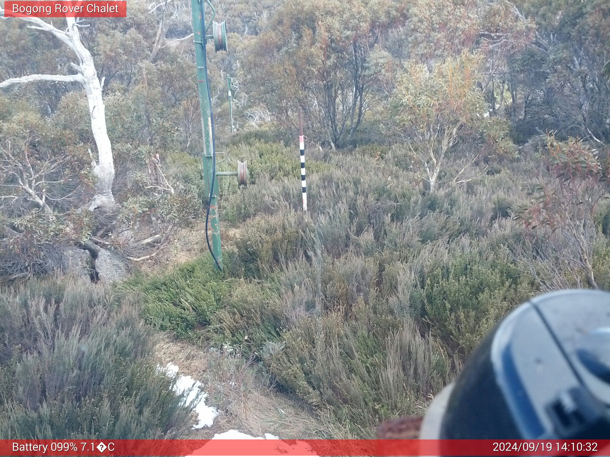 Bogong Web Cam 2:10pm Thursday 19th of September 2024