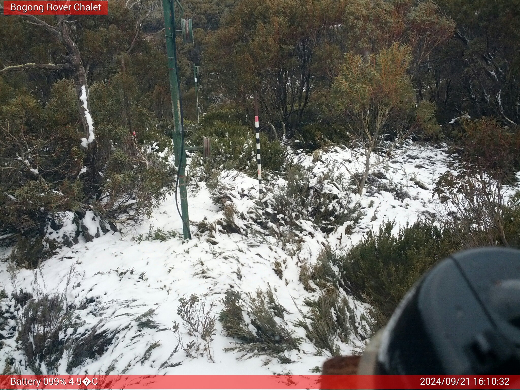 Bogong Web Cam 4:10pm Saturday 21st of September 2024