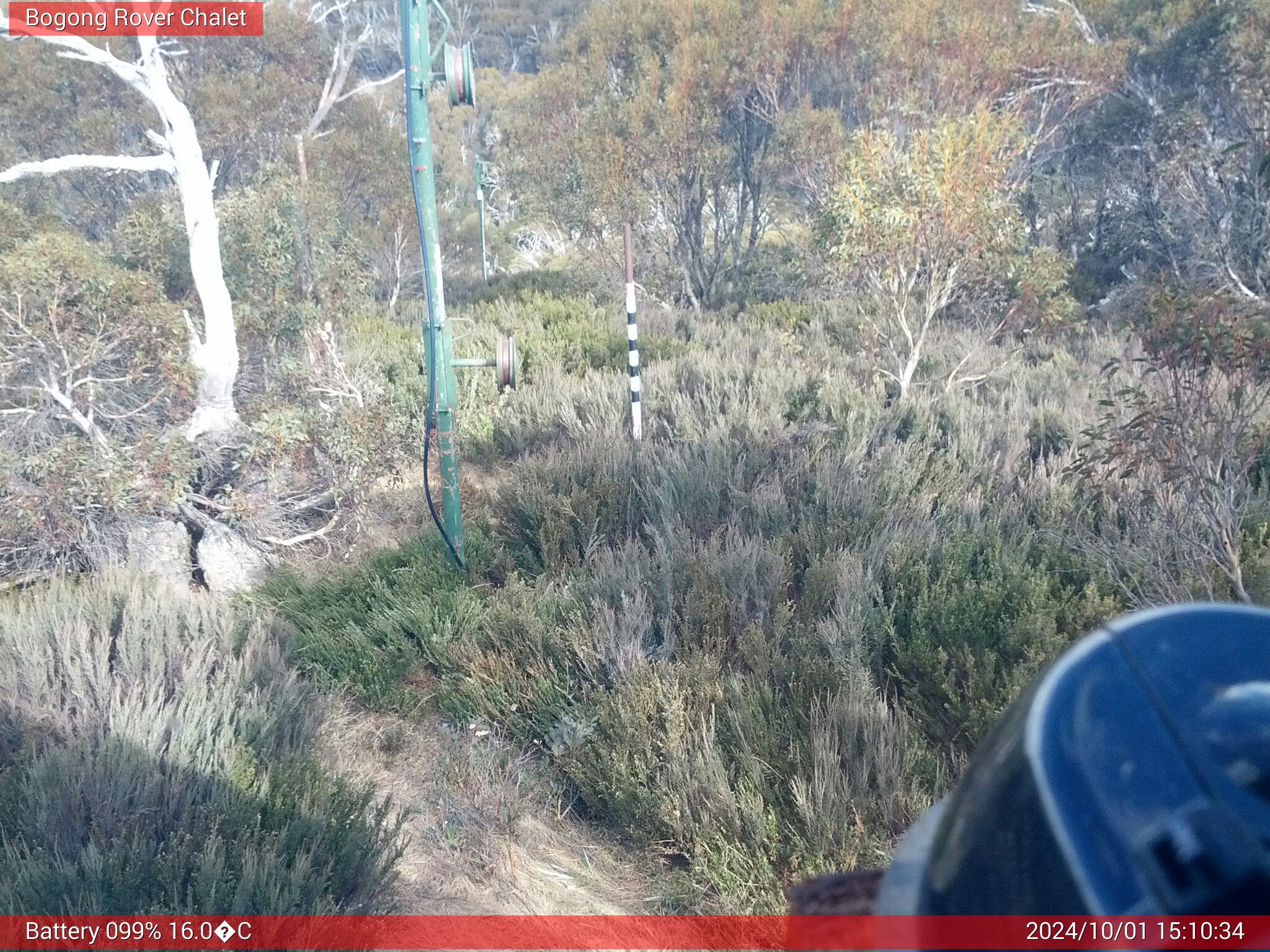 Bogong Web Cam 3:10pm Tuesday 1st of October 2024