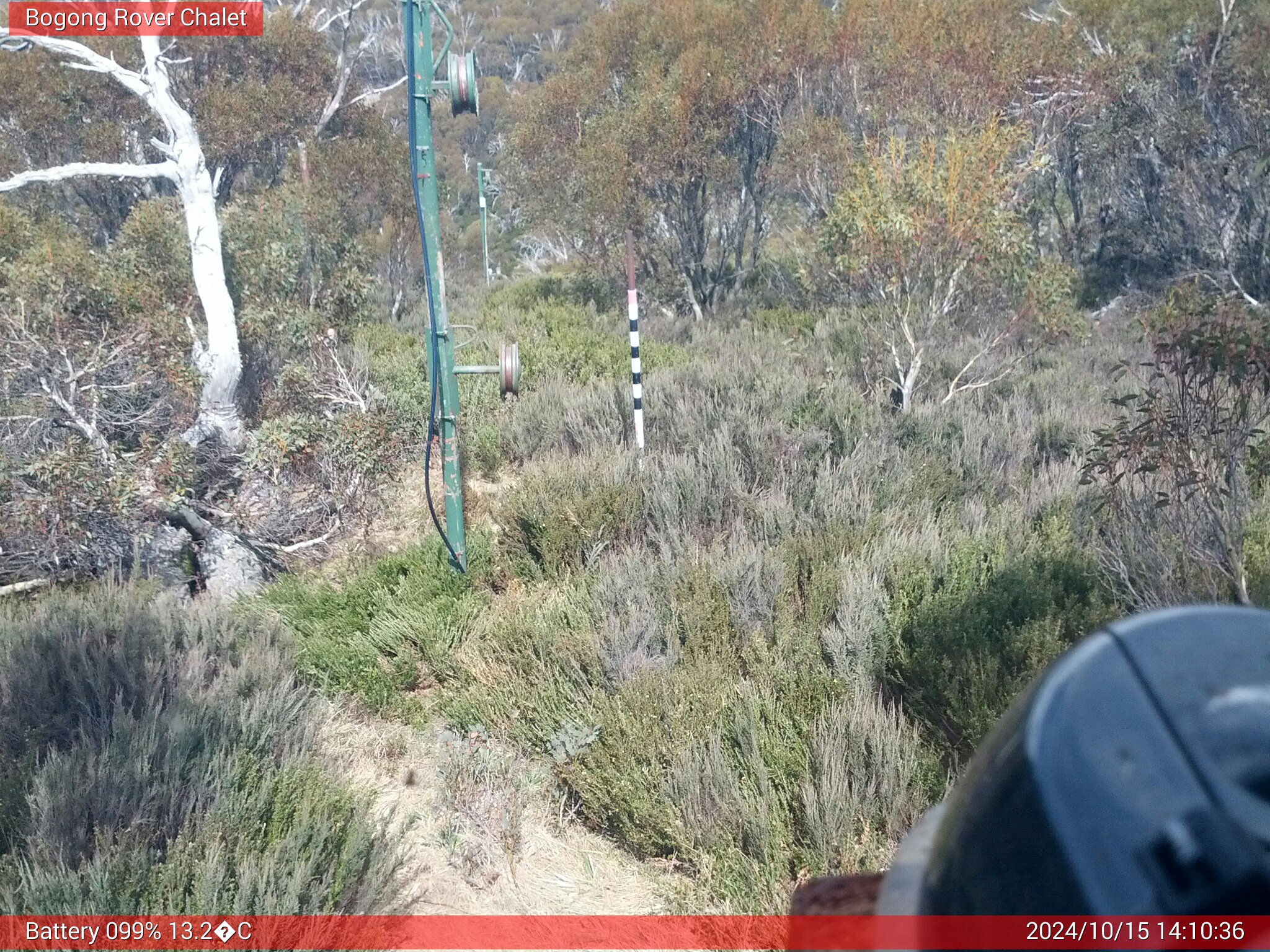 Bogong Web Cam 2:10pm Tuesday 15th of October 2024