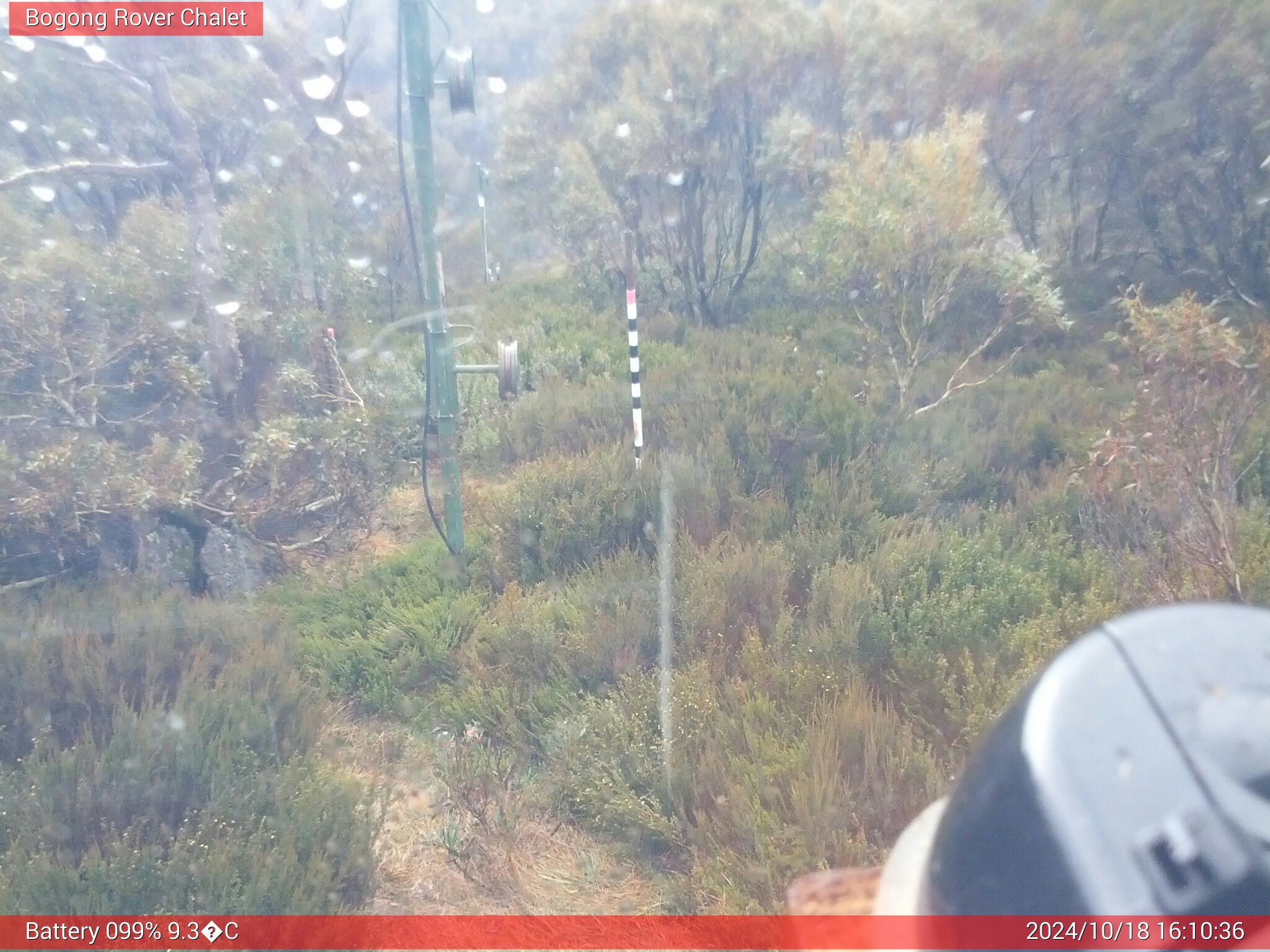 Bogong Web Cam 4:10pm Friday 18th of October 2024