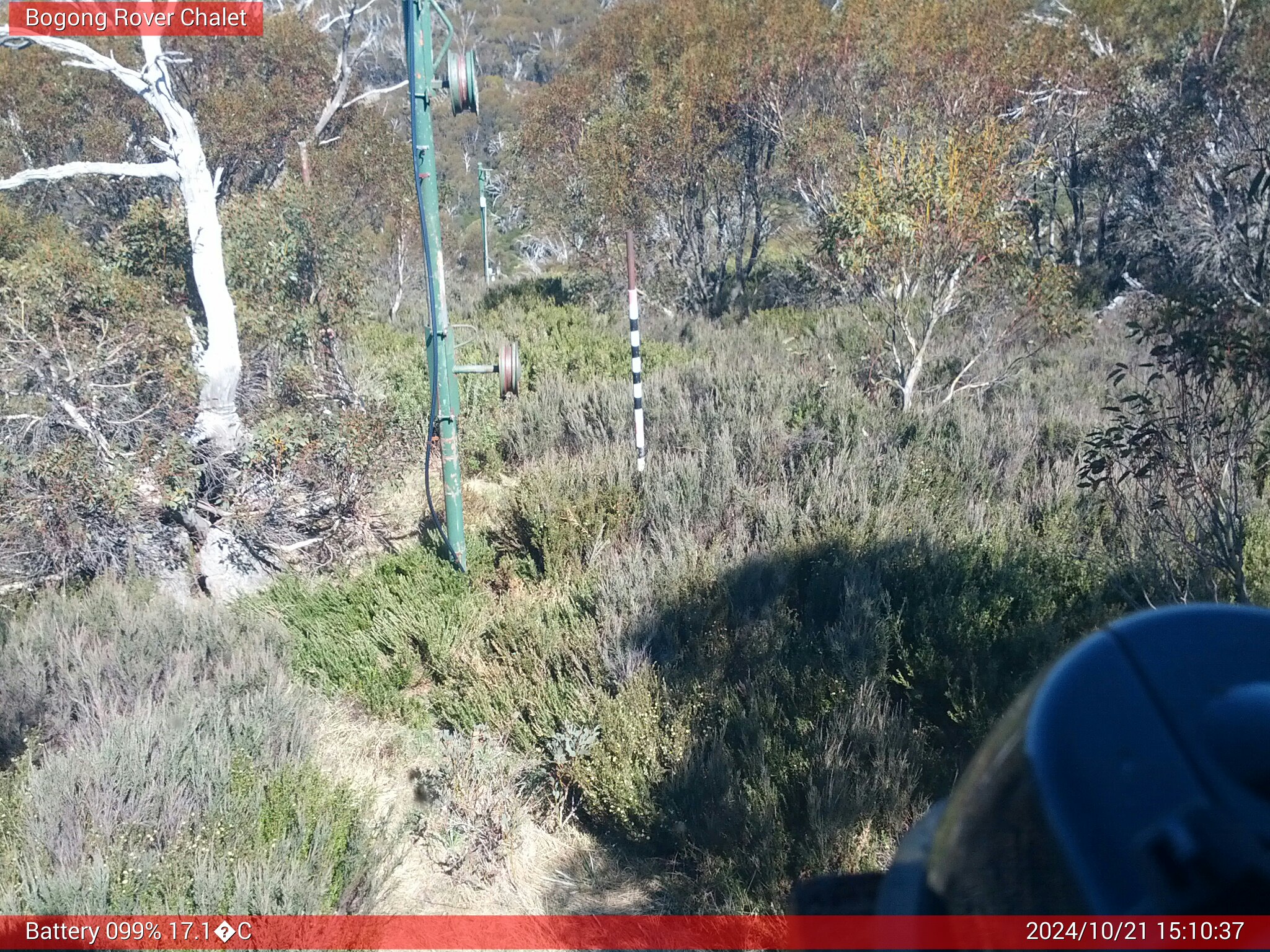 Bogong Web Cam 3:10pm Monday 21st of October 2024