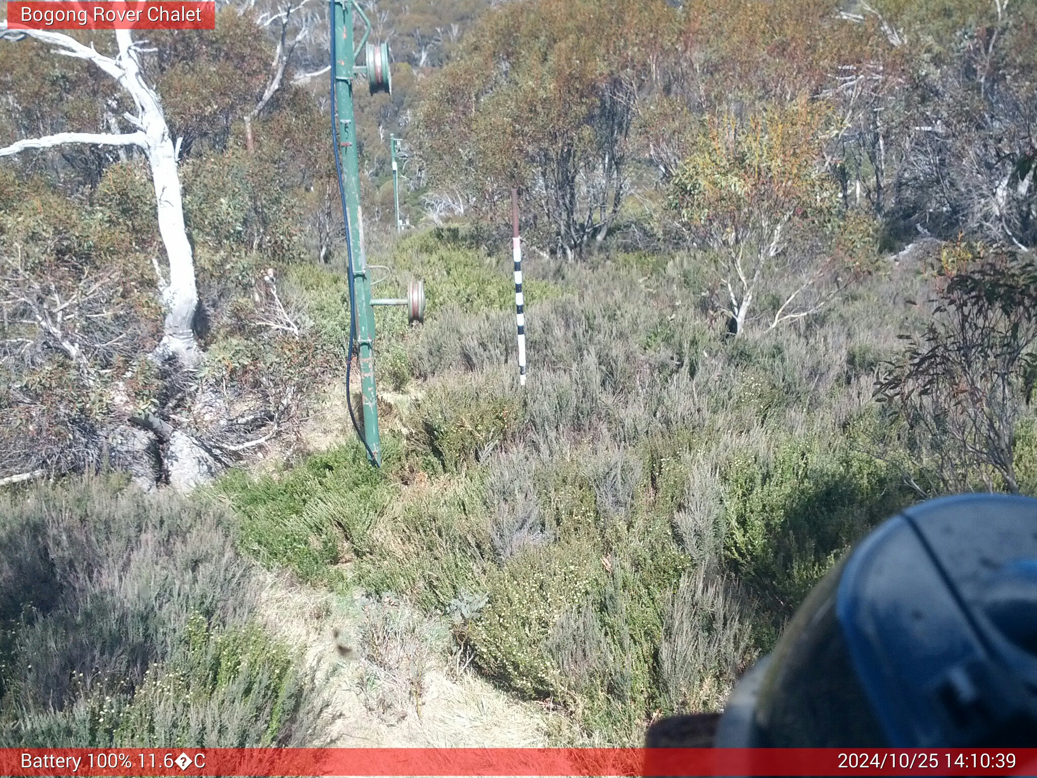 Bogong Web Cam 2:10pm Friday 25th of October 2024