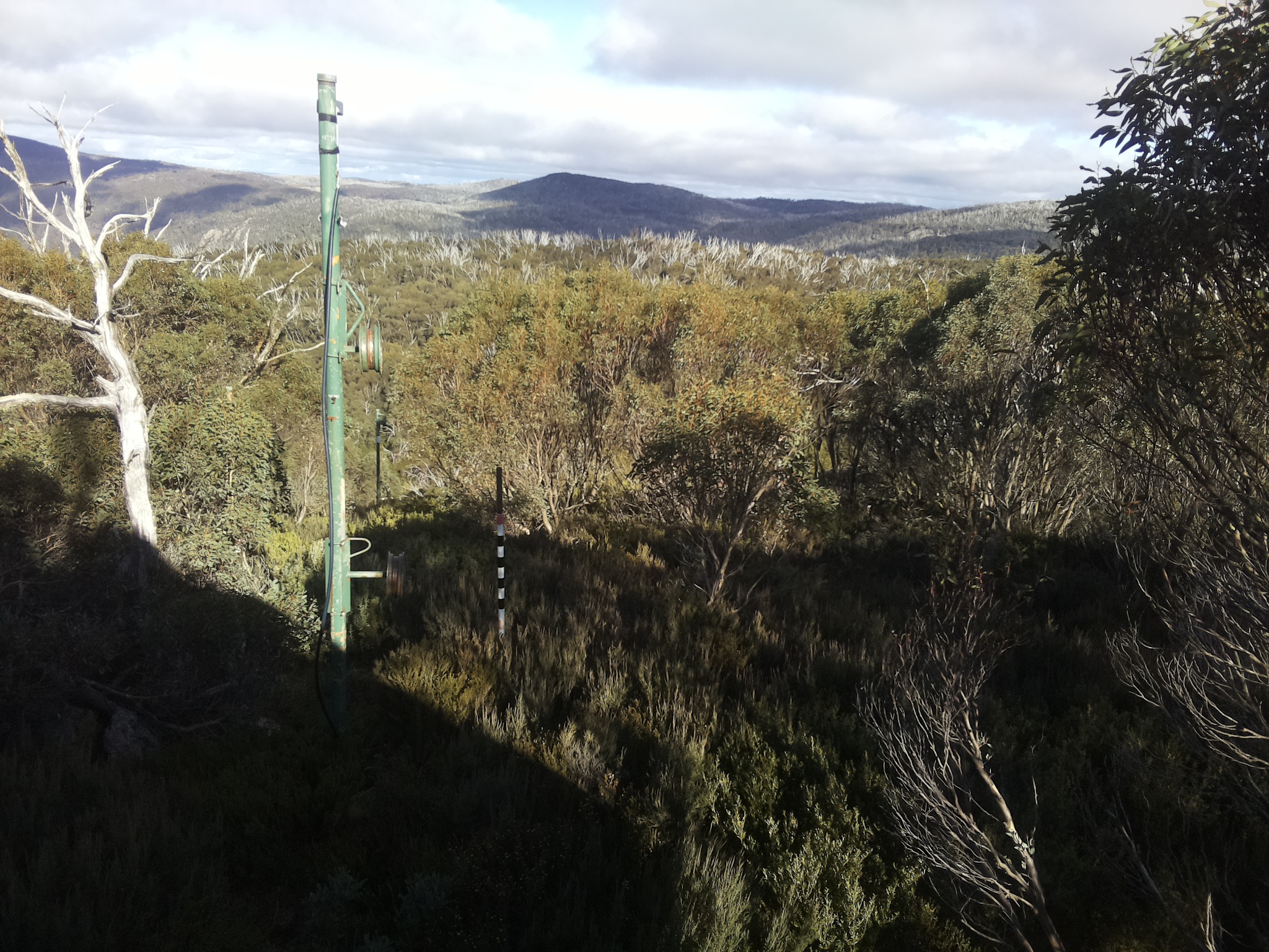 Bogong Web Cam 3:00pm Thursday 1st of May 2025
