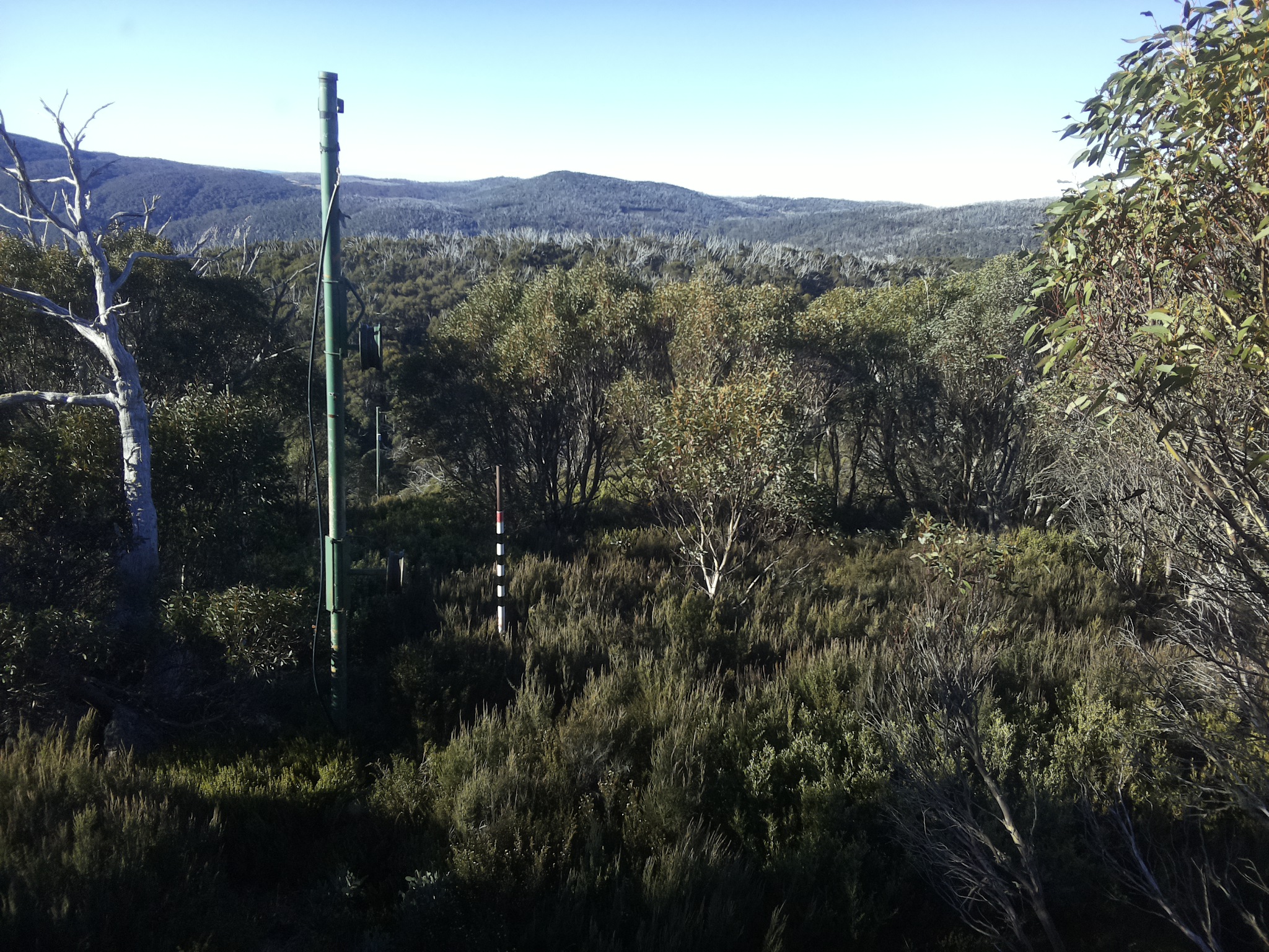 Bogong Web Cam 8:30am Friday 2nd of May 2025