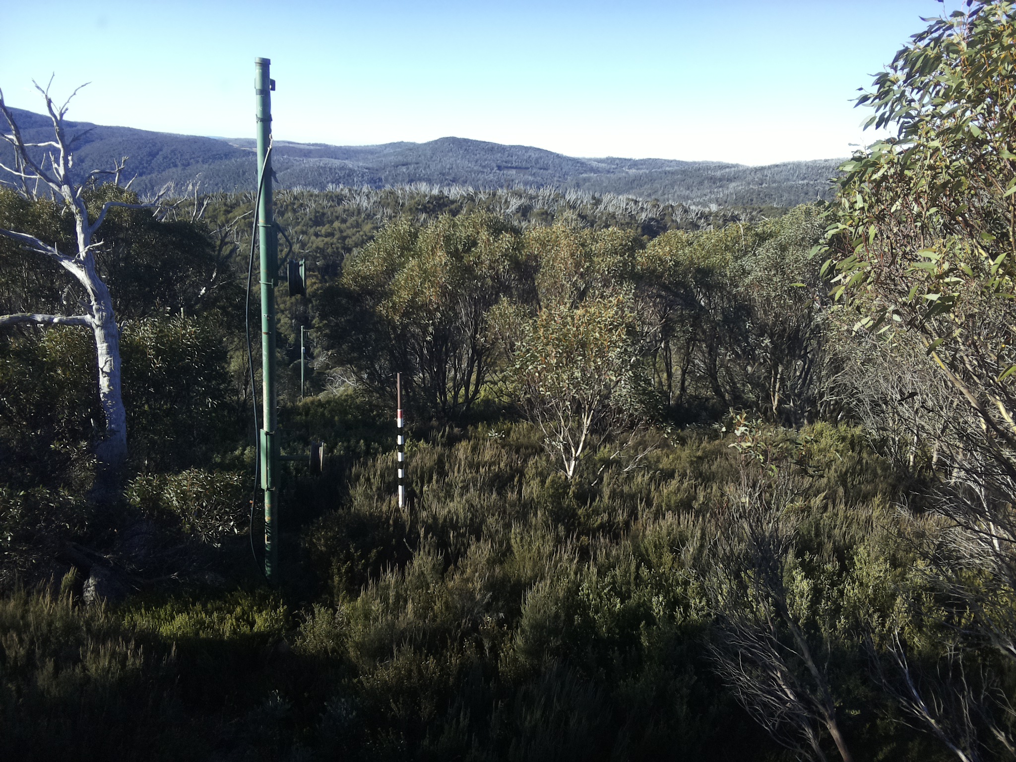 Bogong Web Cam 8:40am Friday 2nd of May 2025