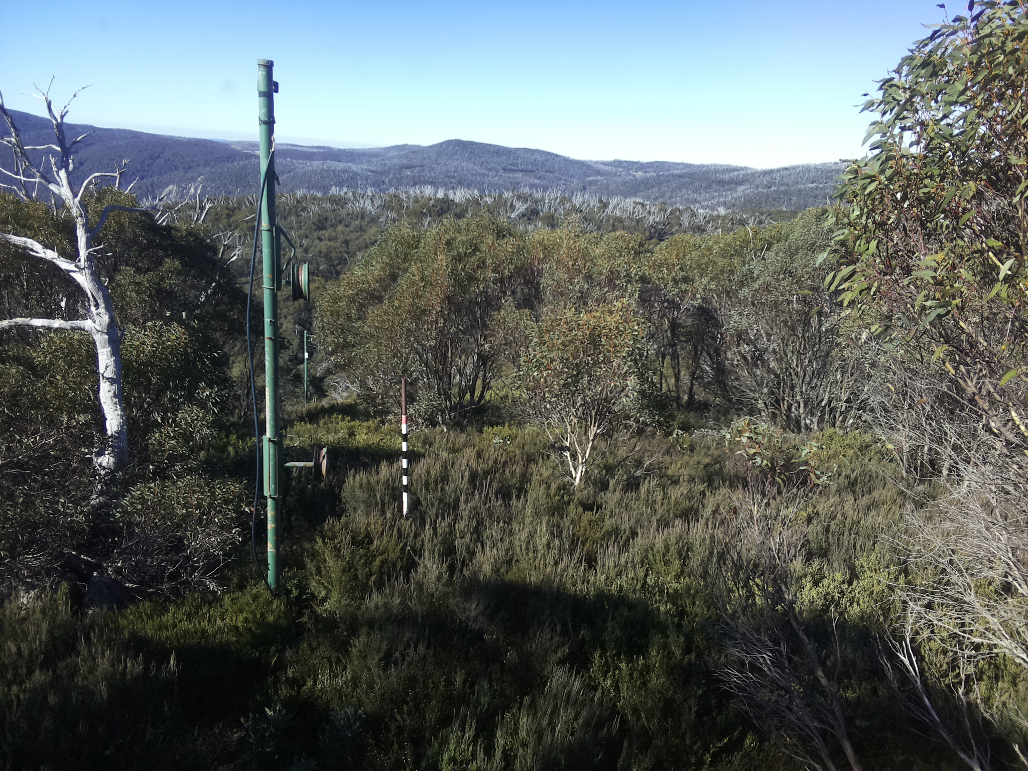 Bogong Web Cam 10:20am Friday 2nd of May 2025