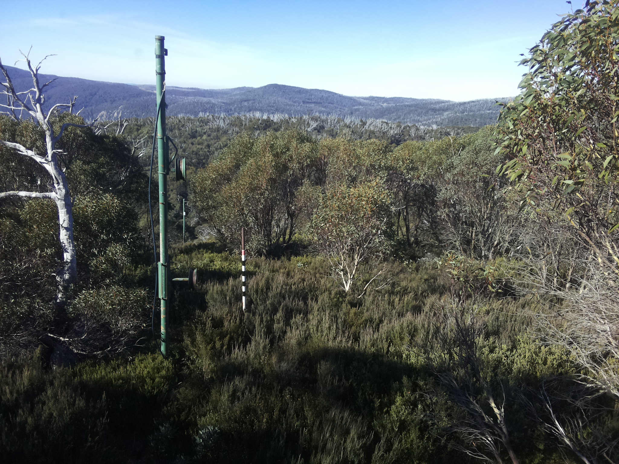 Bogong Web Cam 10:00am Saturday 3rd of May 2025