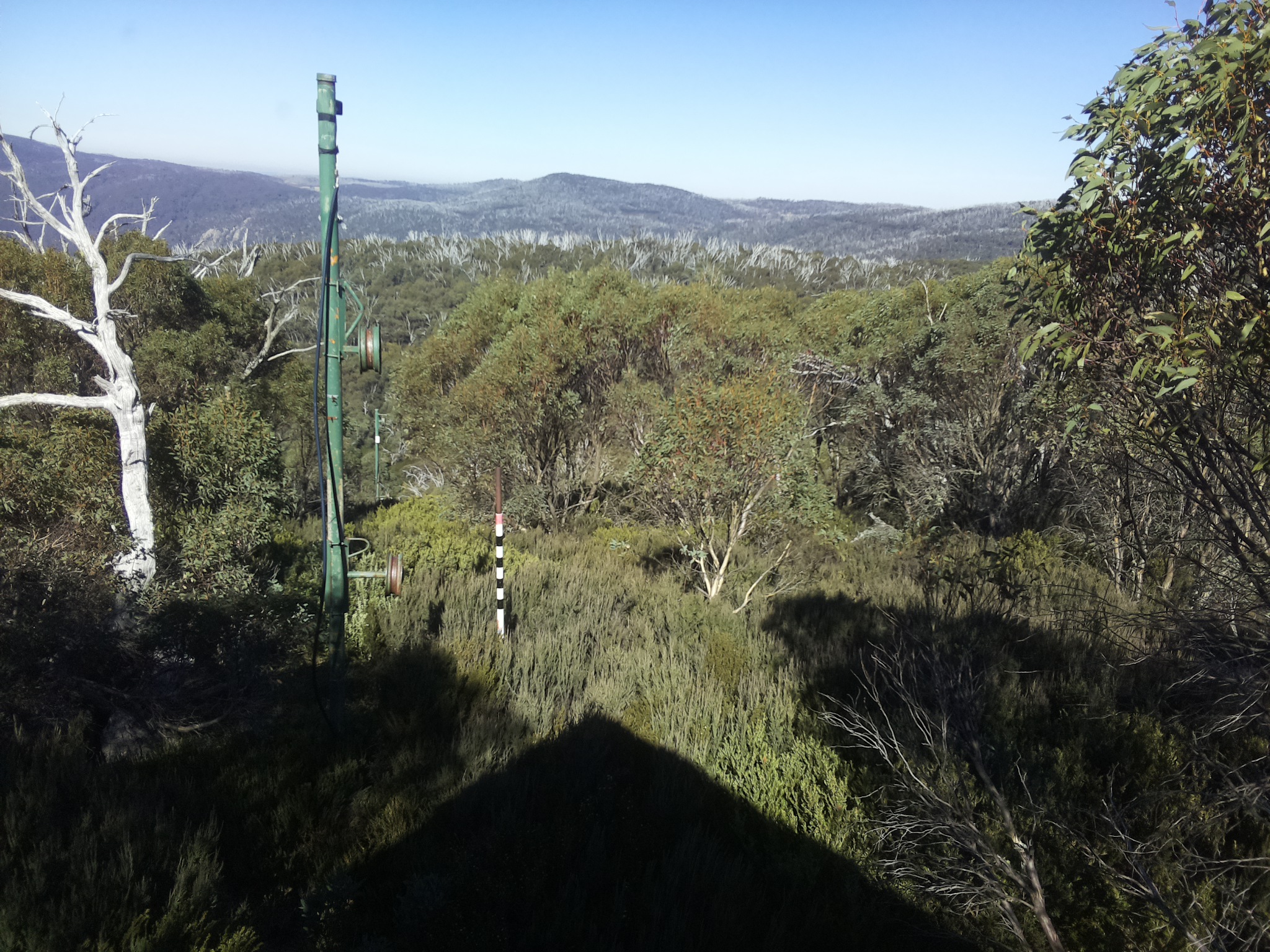 Bogong Web Cam 1:10pm Saturday 3rd of May 2025