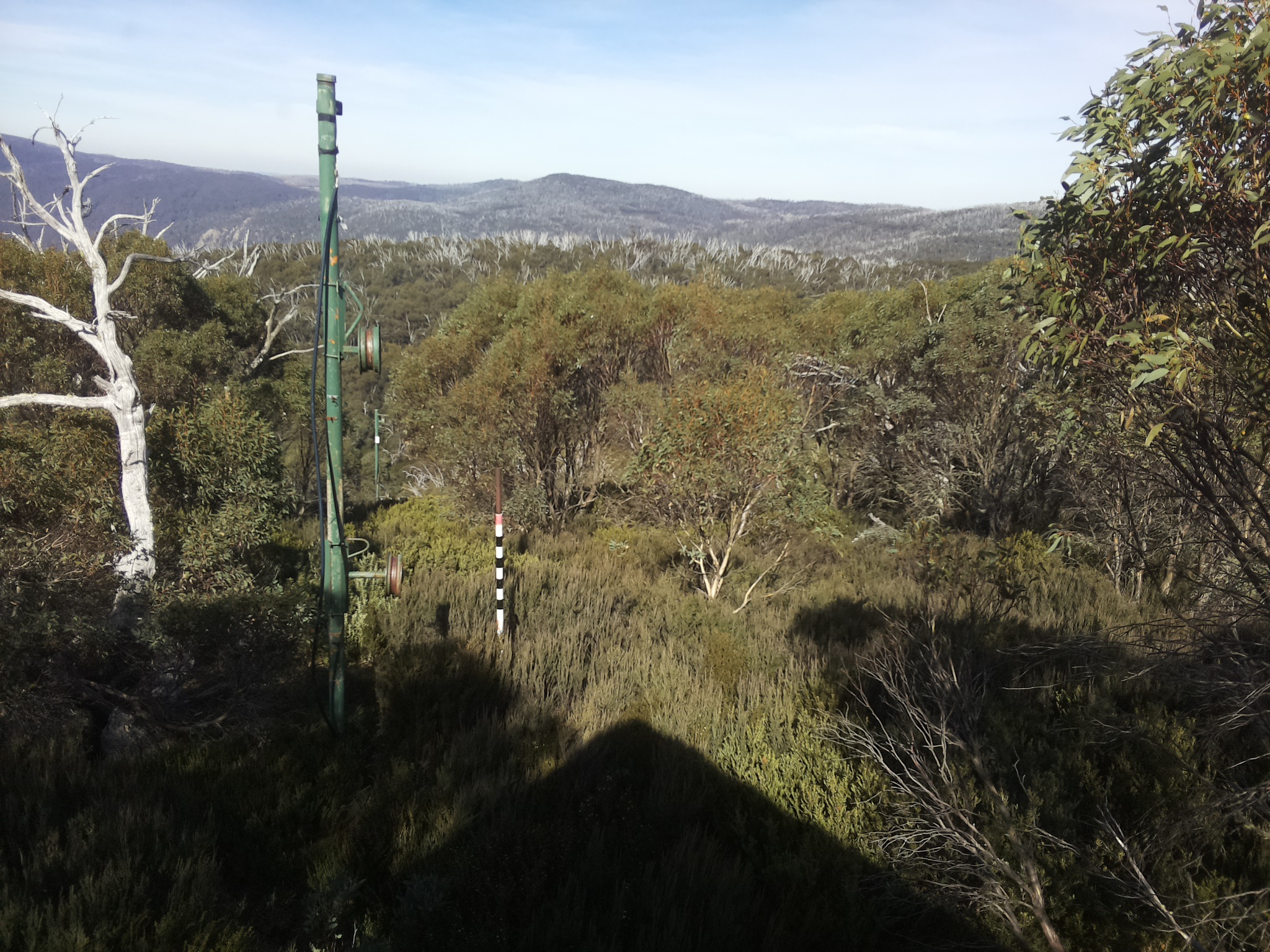 Bogong Web Cam 1:00pm Sunday 4th of May 2025